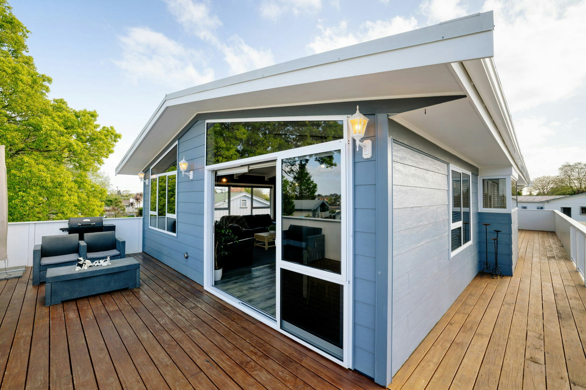 28 web or mls in House SR5 1159