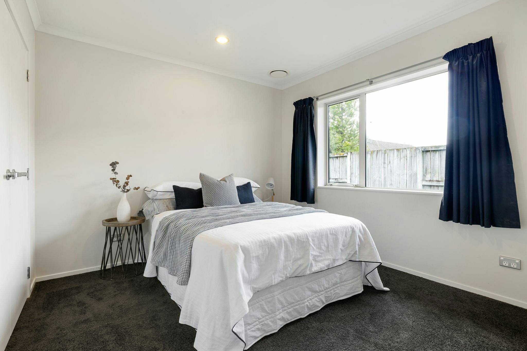 28 web or mls in House SR5 3820