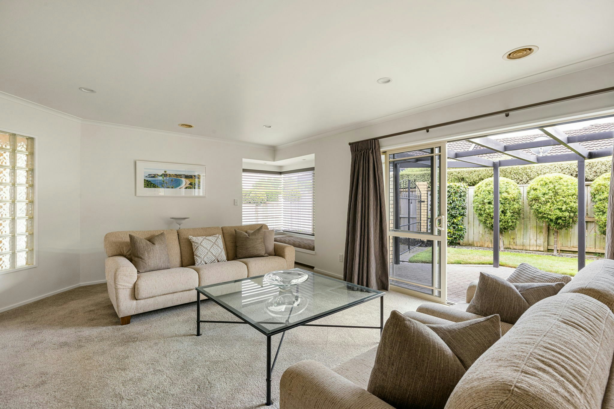 28 web or mls in House SR5 6250