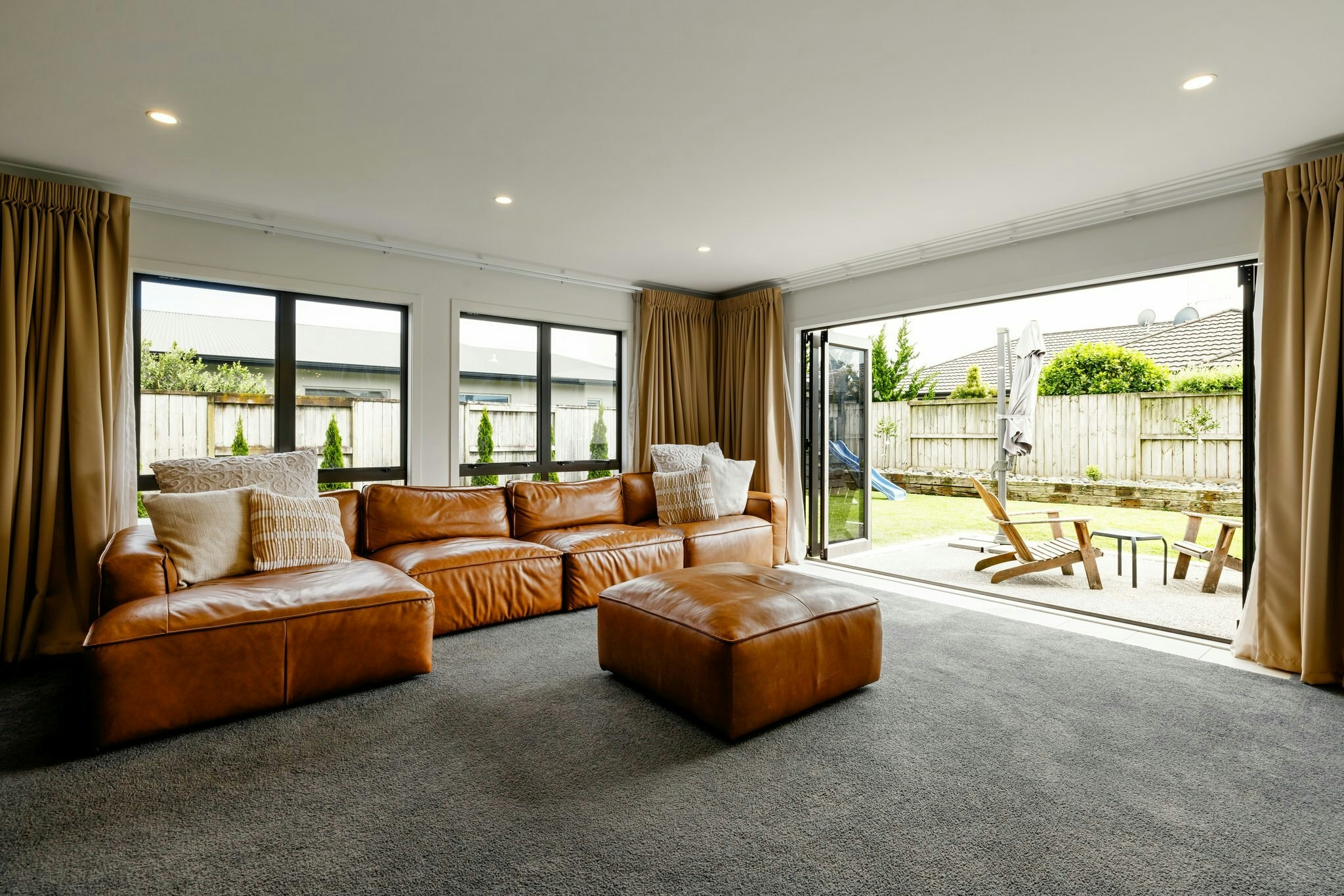 28 web or mls in House SR5 7095