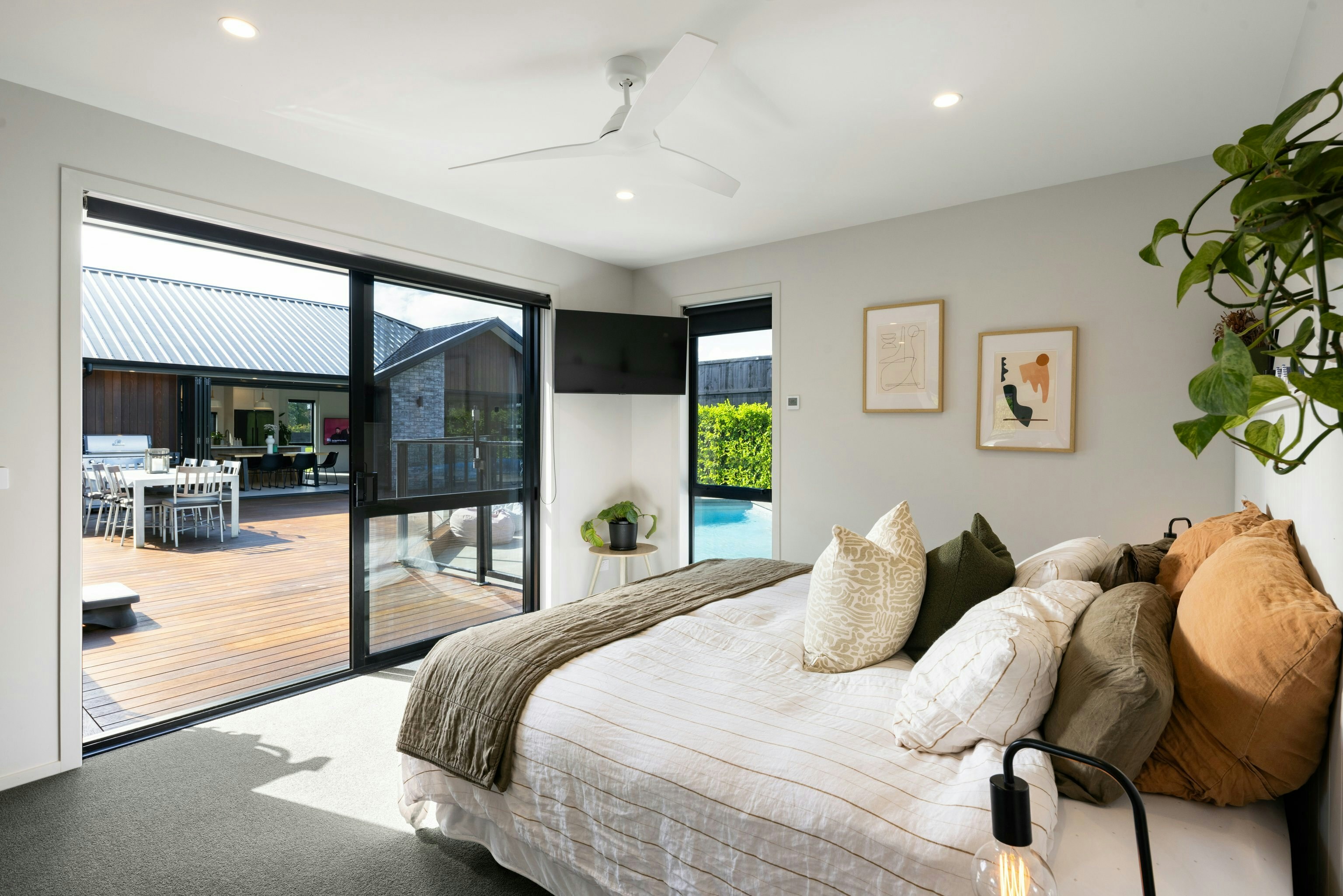 29 custom in House AR5 4243