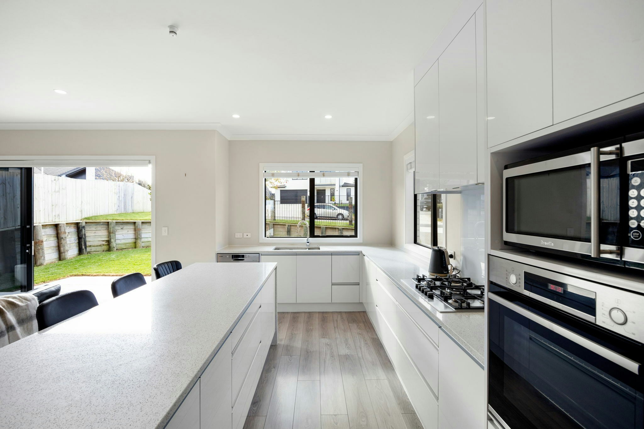 29 web or mls in House AR0 2296