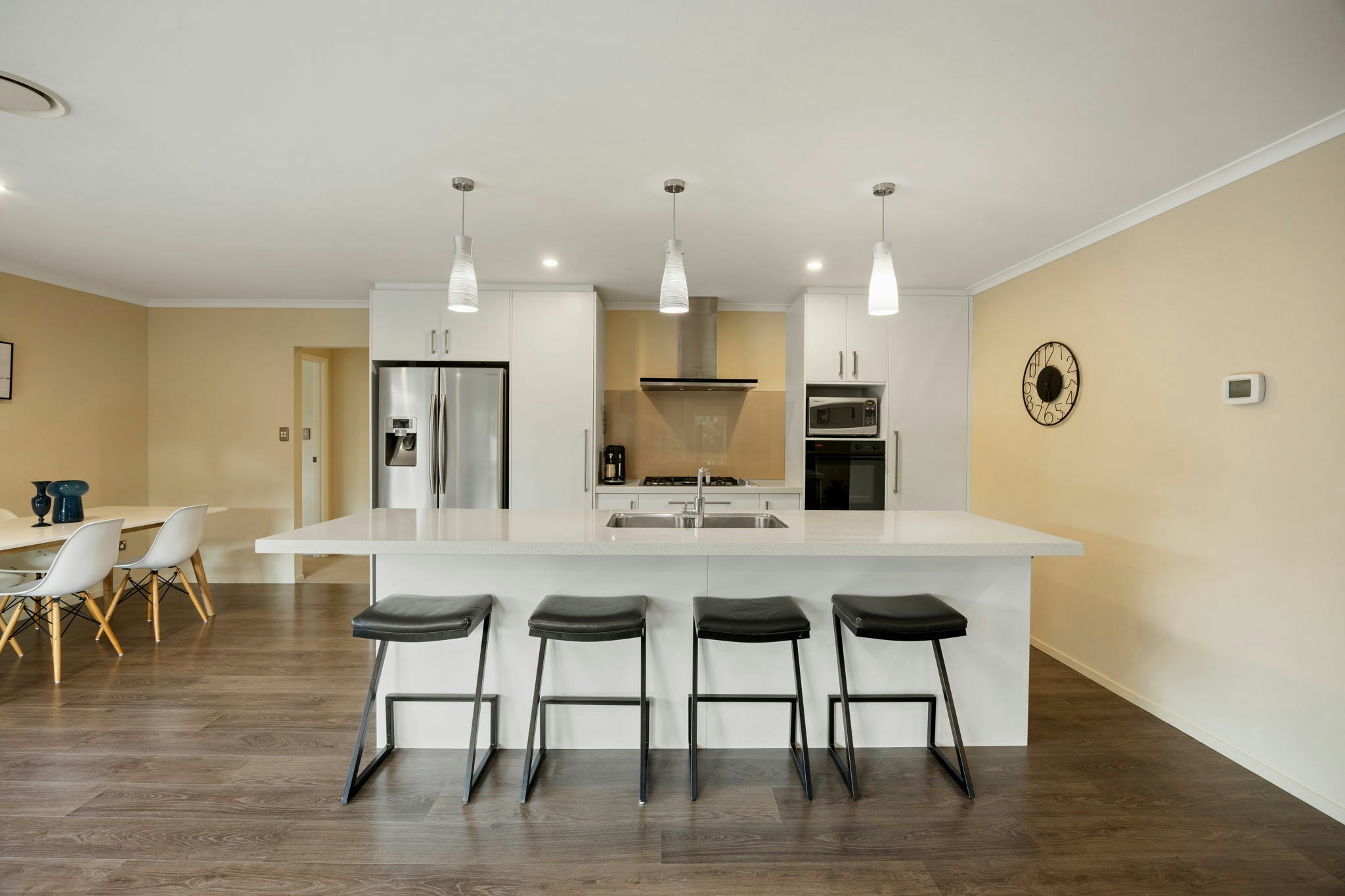 29 web or mls in House AR0 4330