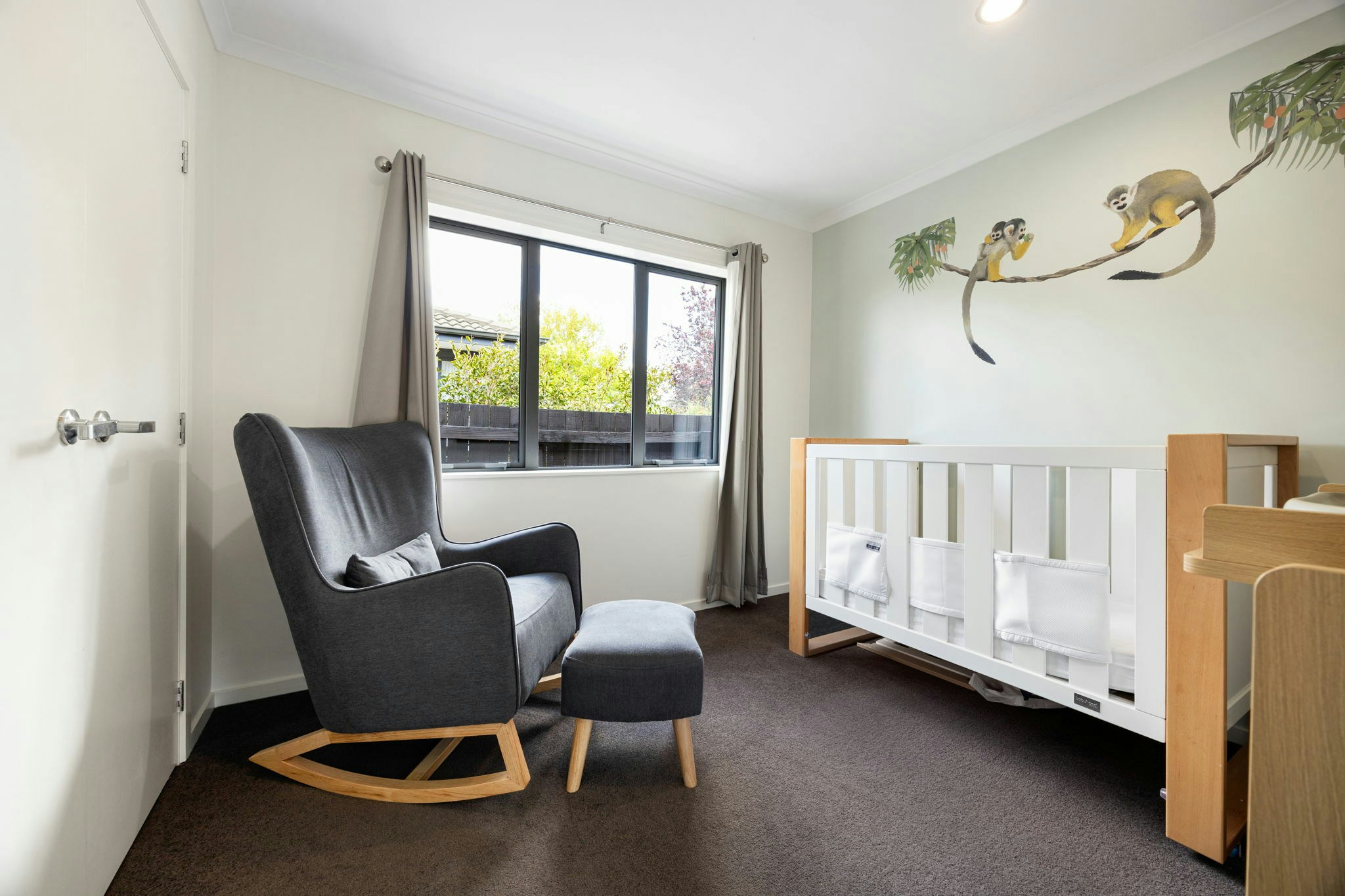 29 web or mls in House AR0 6159