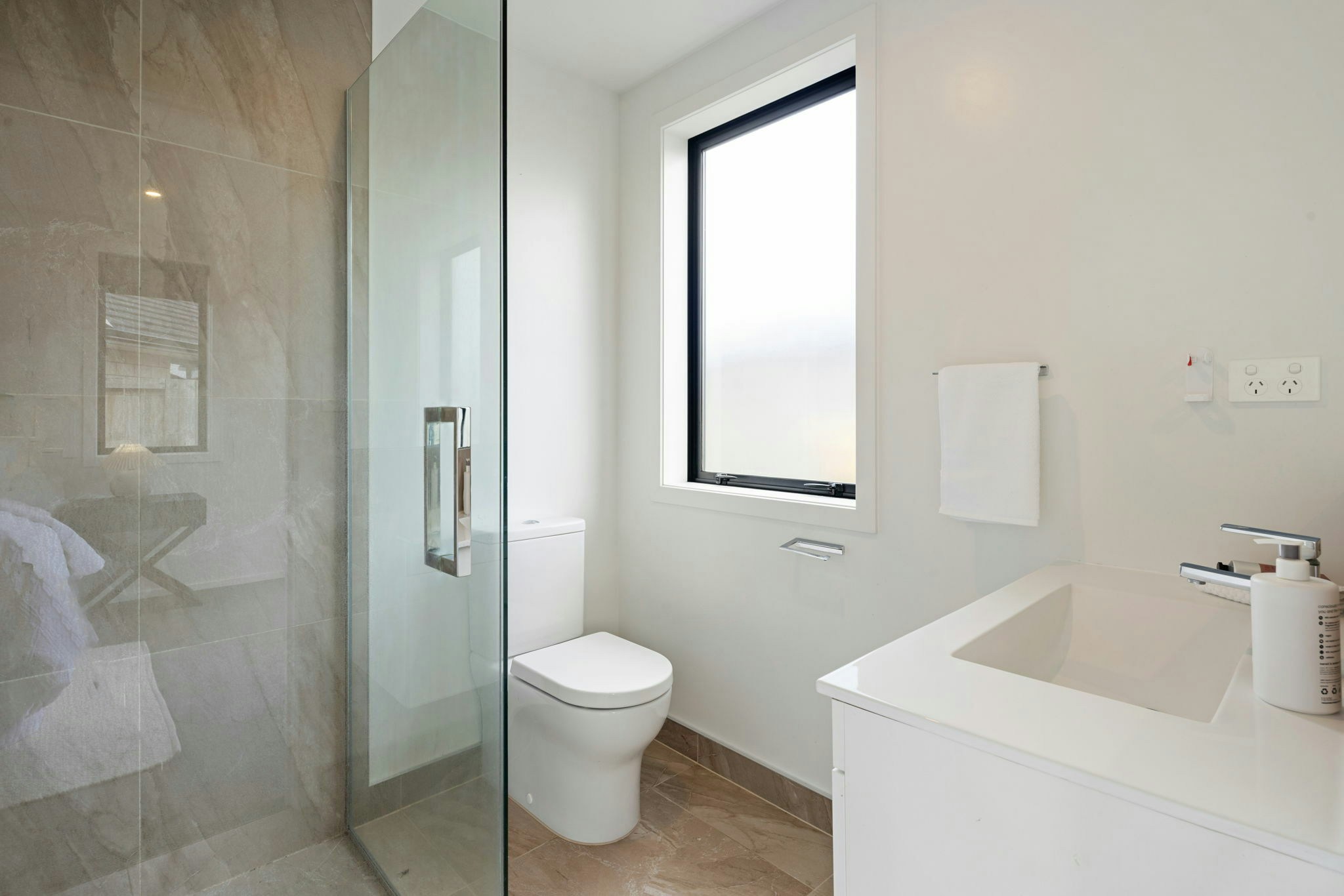 29 web or mls in House AR5 6421