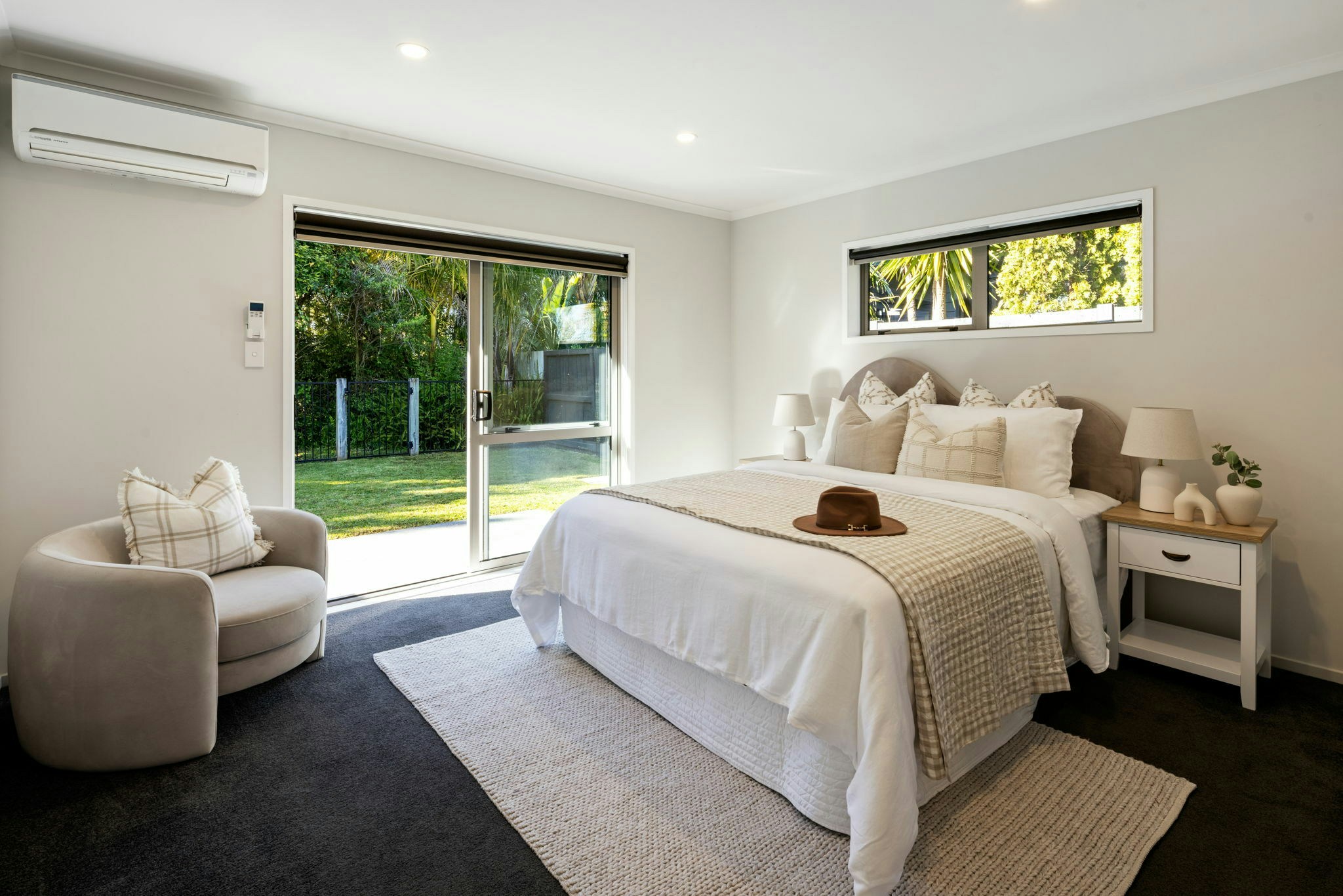 29 web or mls in House AR5 6733