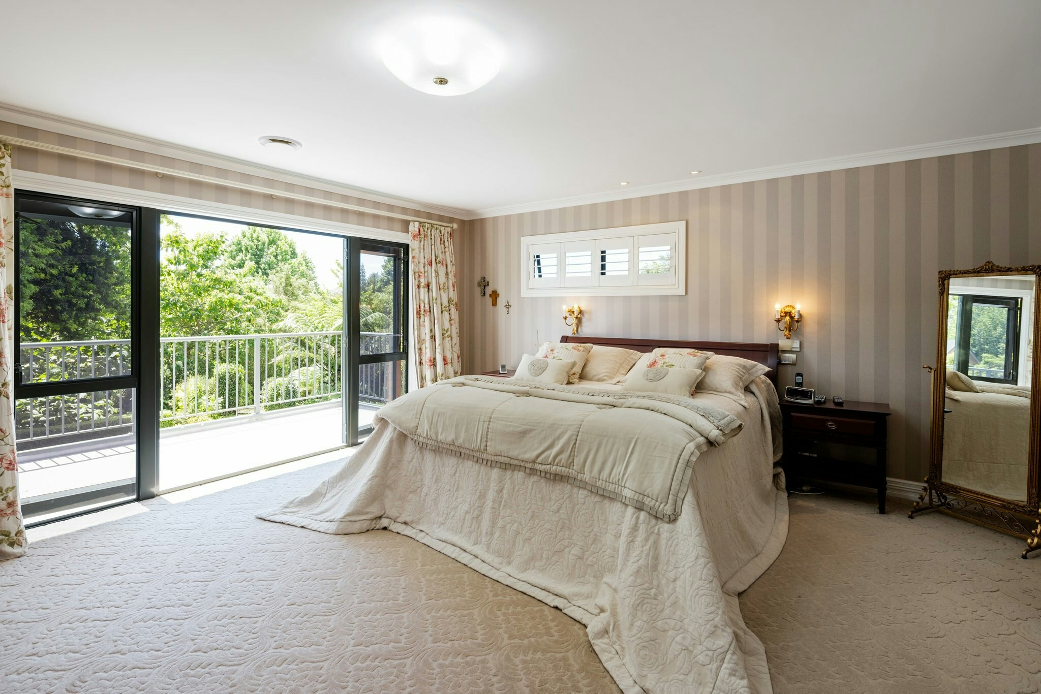 29 web or mls in House AR5 7036