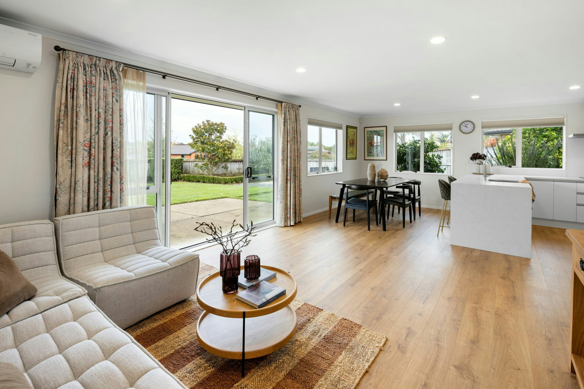 29 web or mls in House AR5 7753