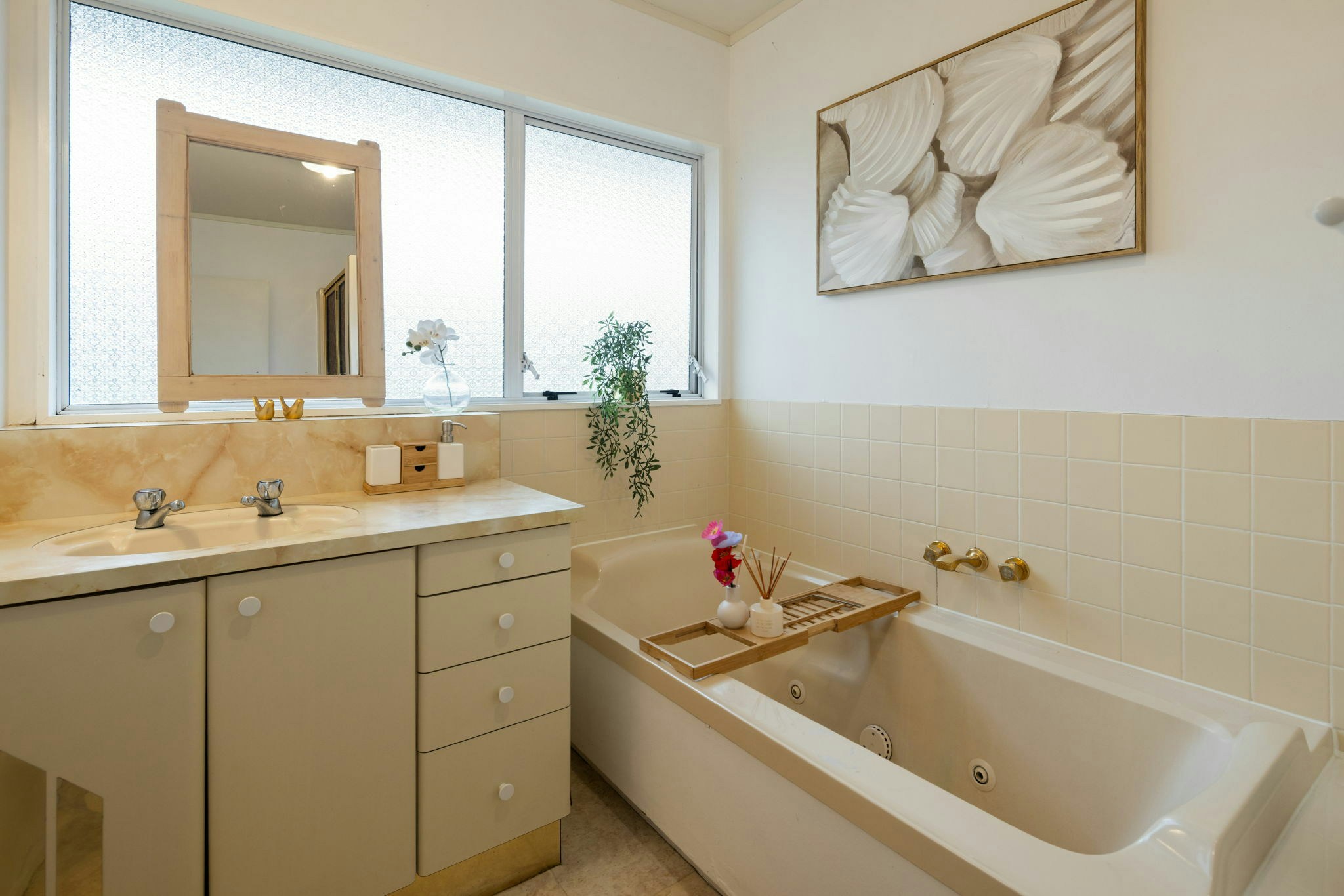 29 web or mls in House AR5 9677