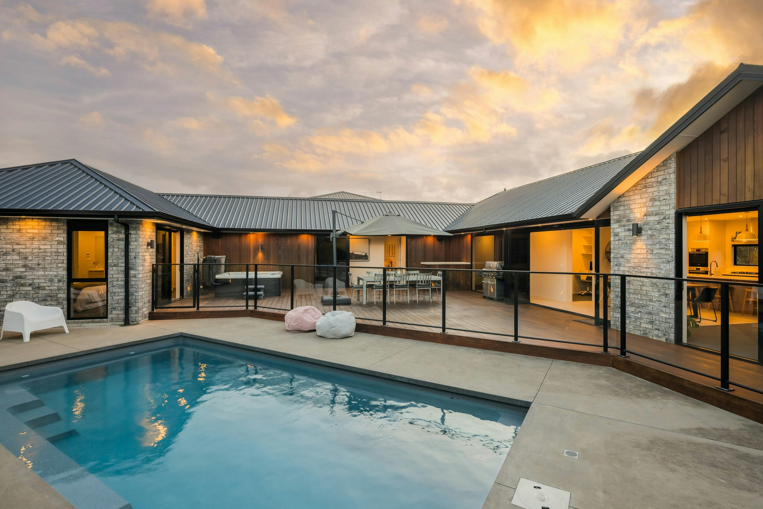 3 custom in House AR5 4620