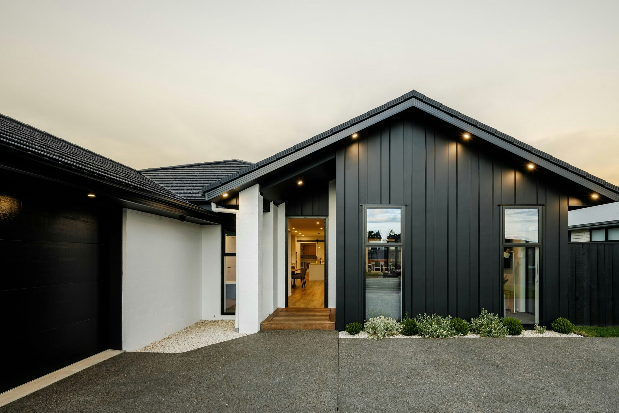 3 web or mls in House AR5 8608