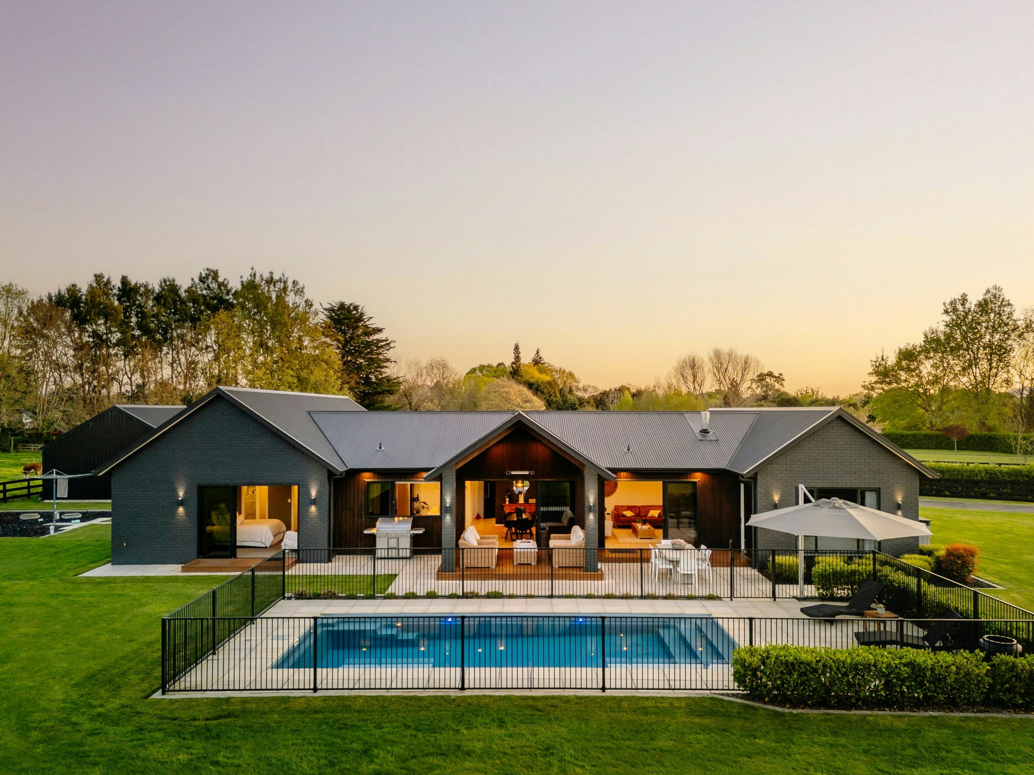 3 web or mls in House DJI 20241004192037 0249 D