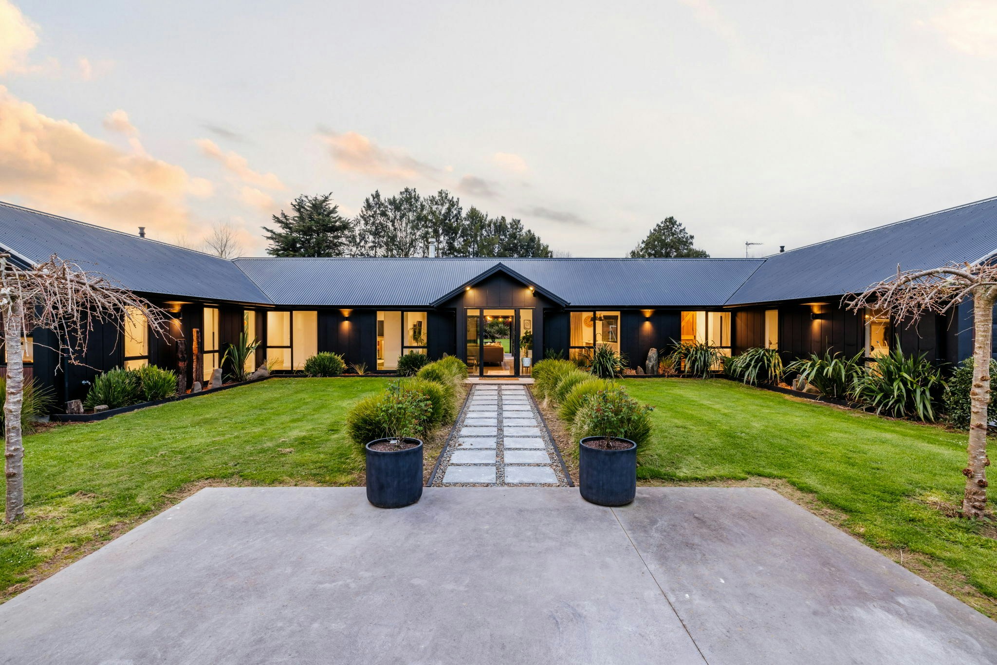 3 web or mls in House SR5 1567