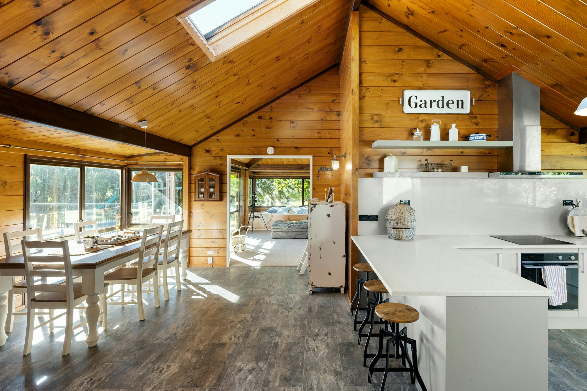 30 web or mls in House AR5 0017