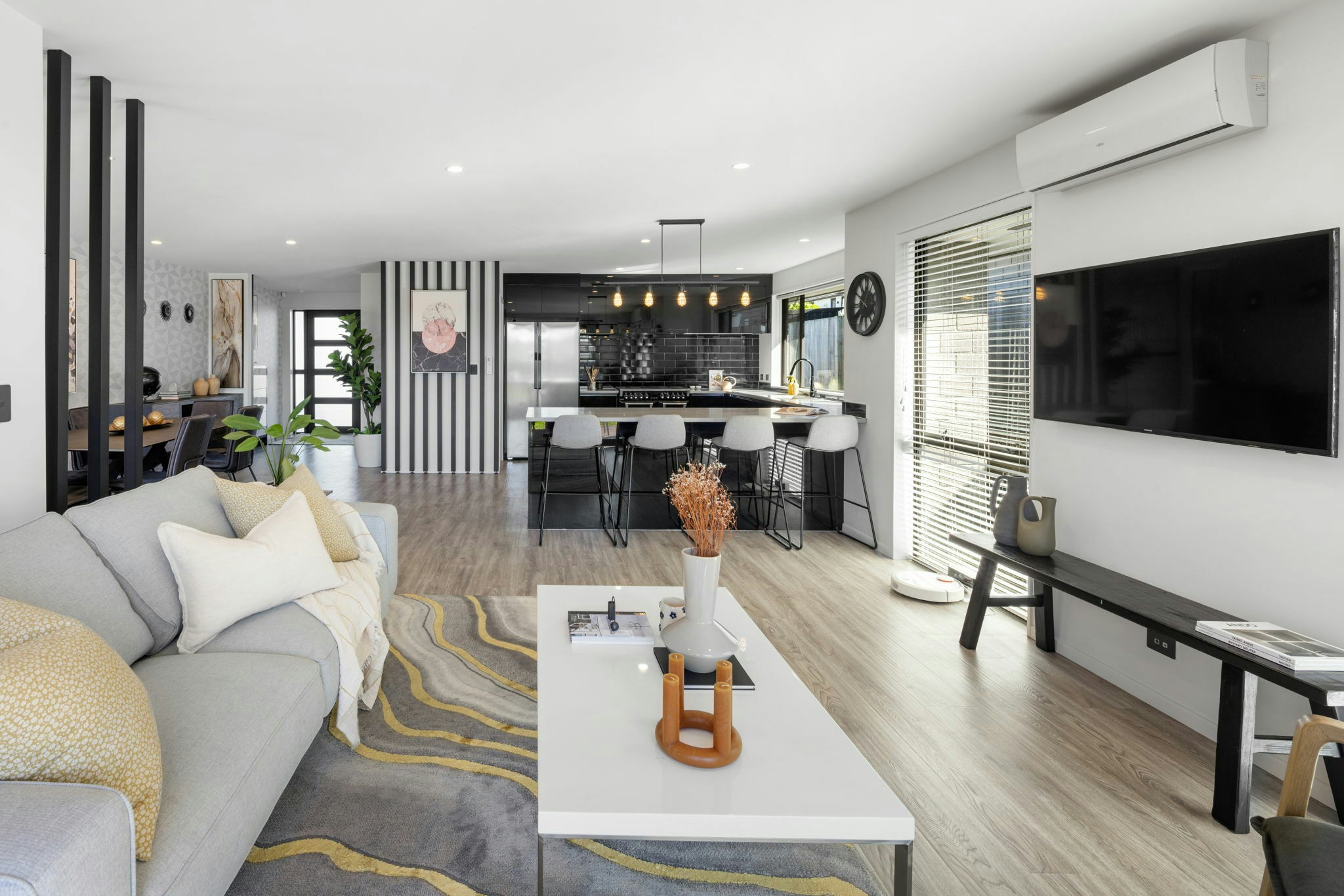 30 web or mls in House AR5 1064