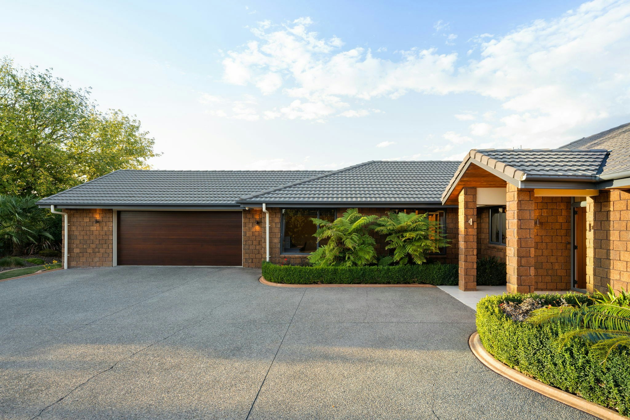 30 web or mls in House AR5 1707