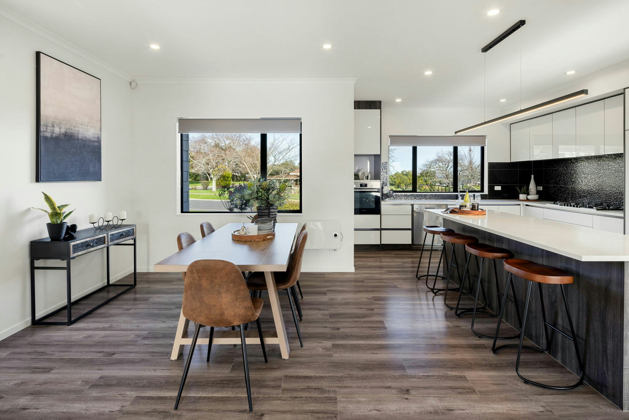 30 web or mls in House AR5 5909