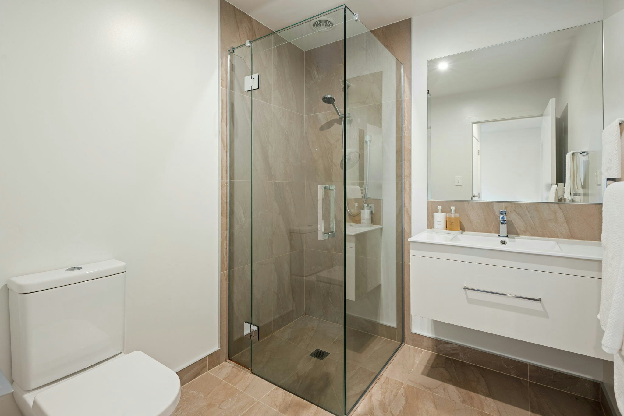 30 web or mls in House AR5 6426