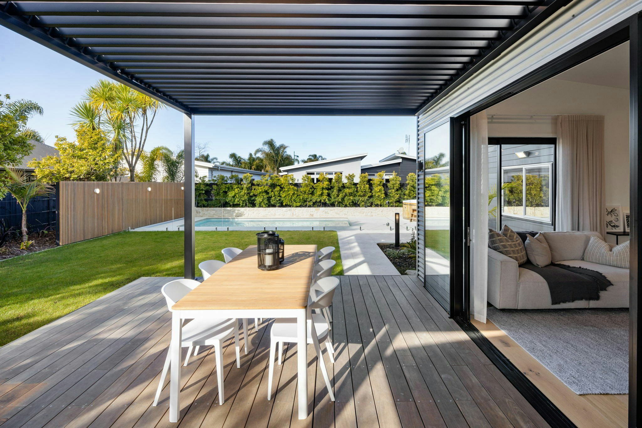 30 web or mls in House AR5 7688