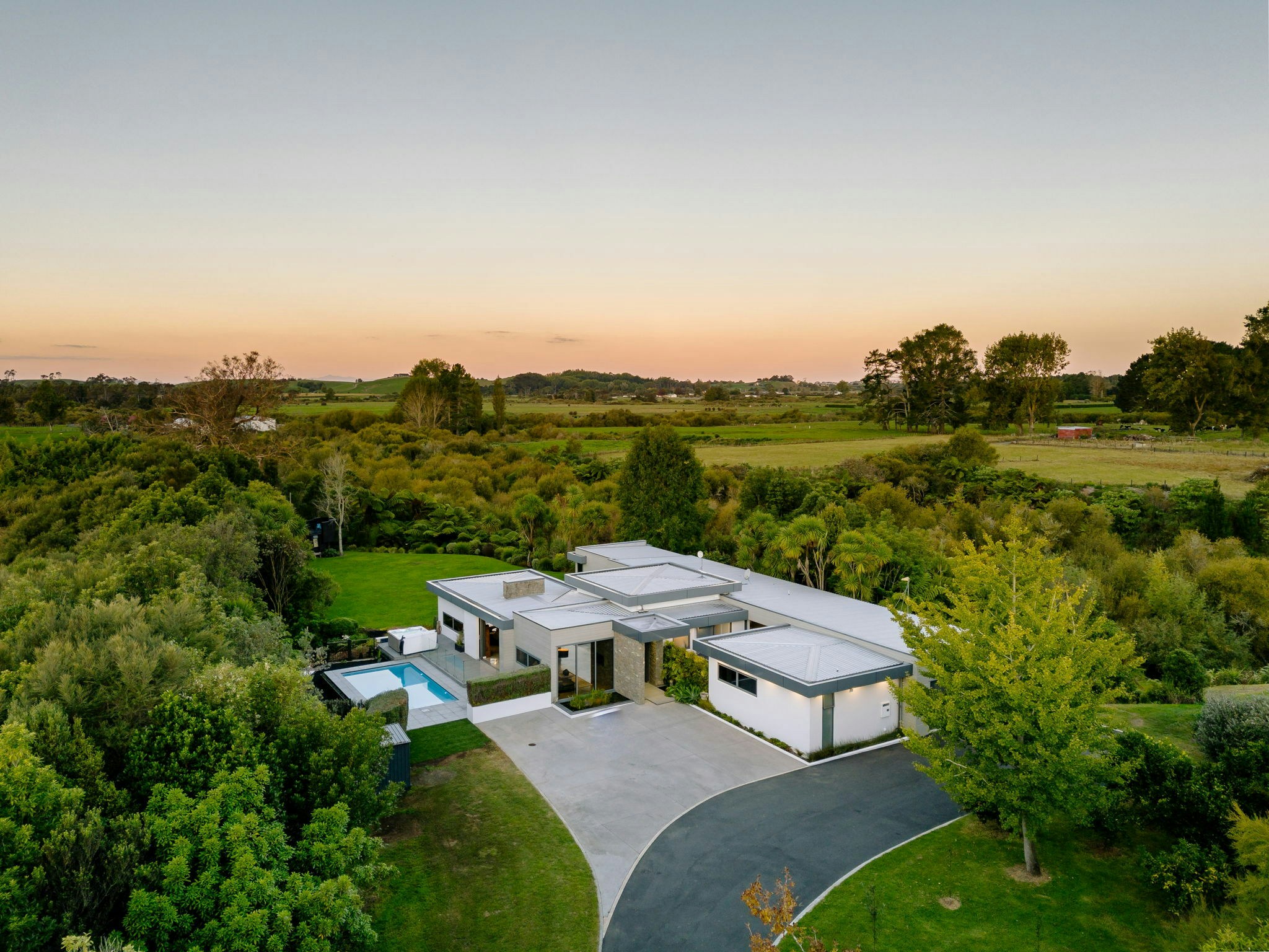 30 web or mls in House DJI 20240321192230 0316 D