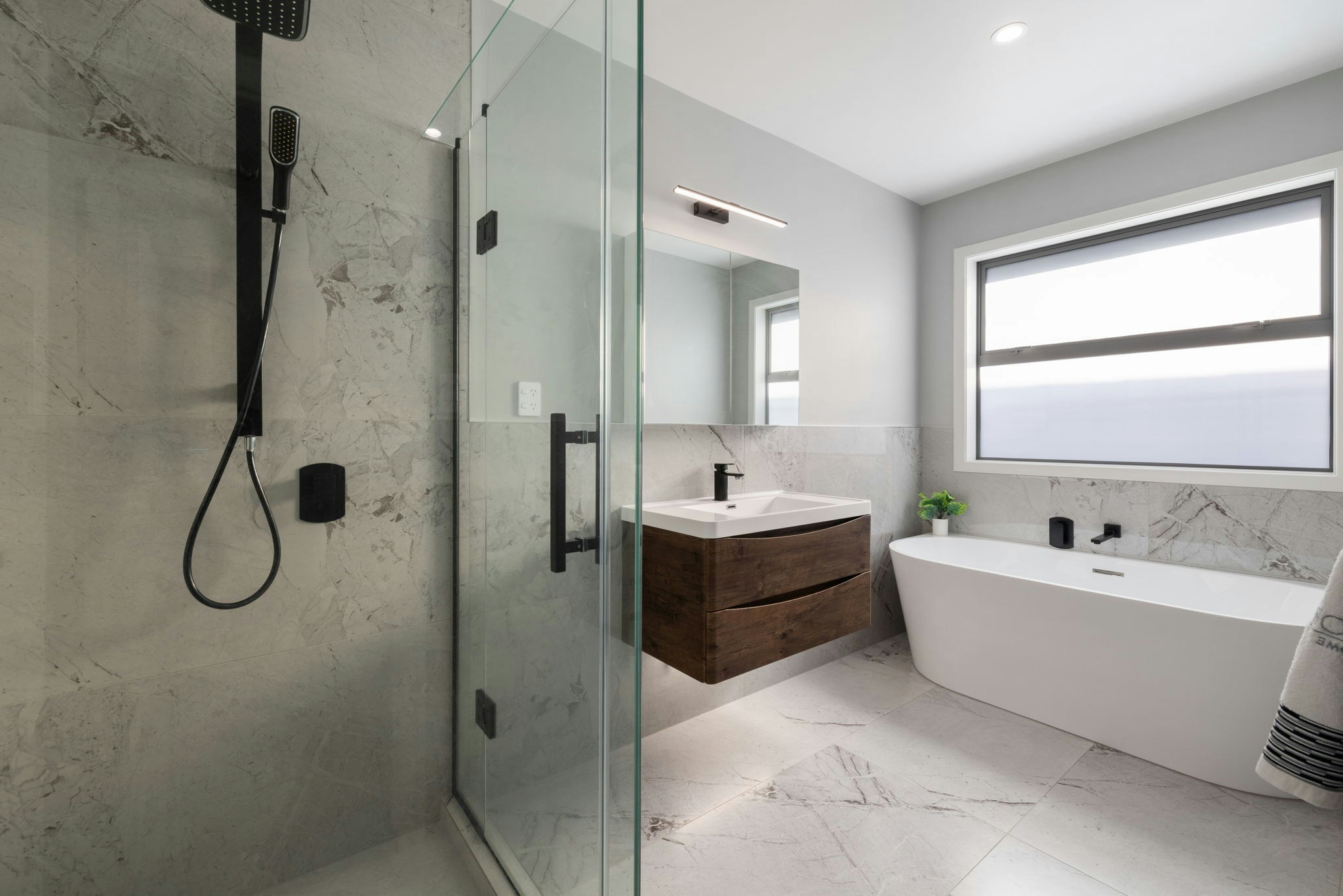 30 web or mls in House SR5 7296