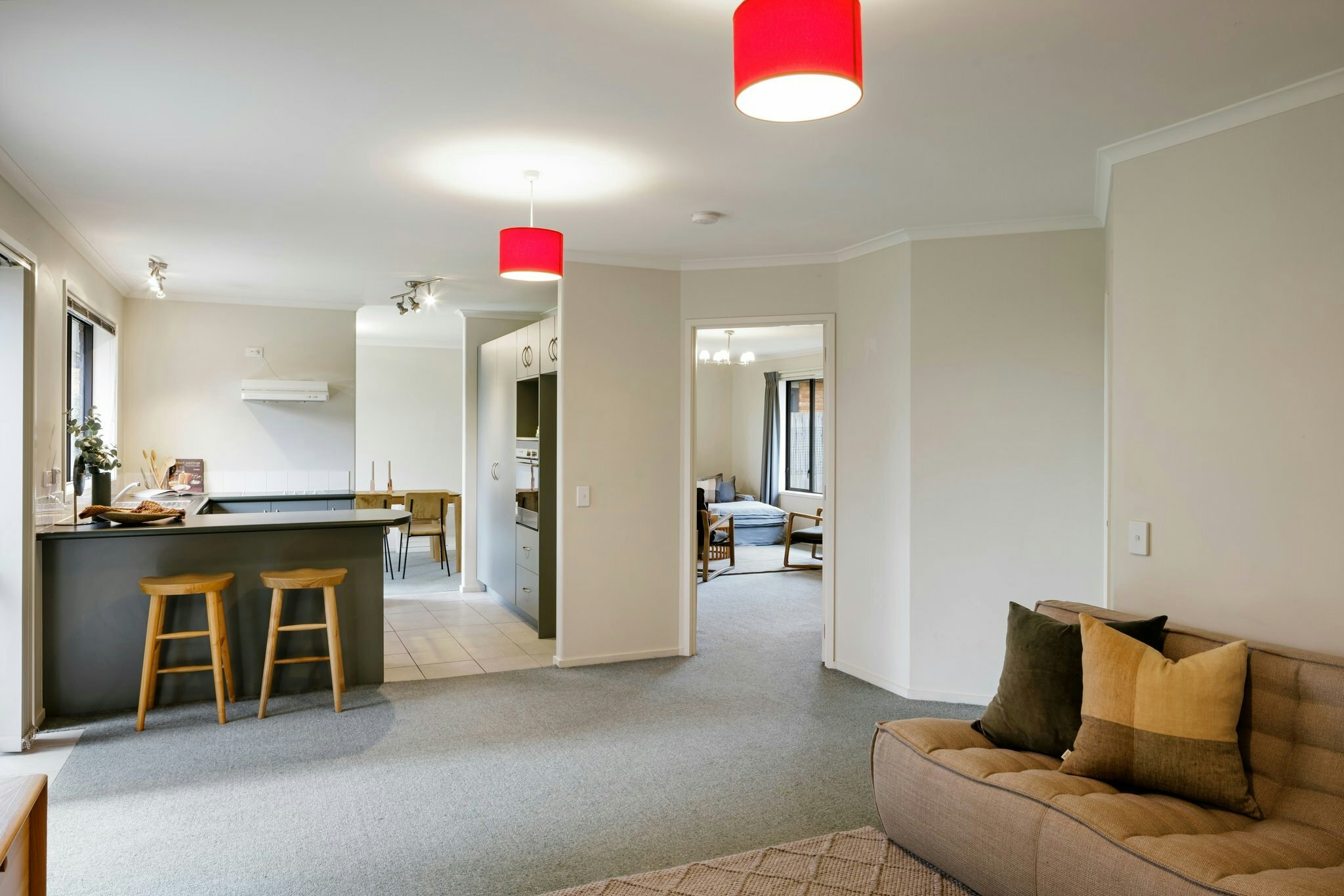 30 web or mls in House SR5 7850