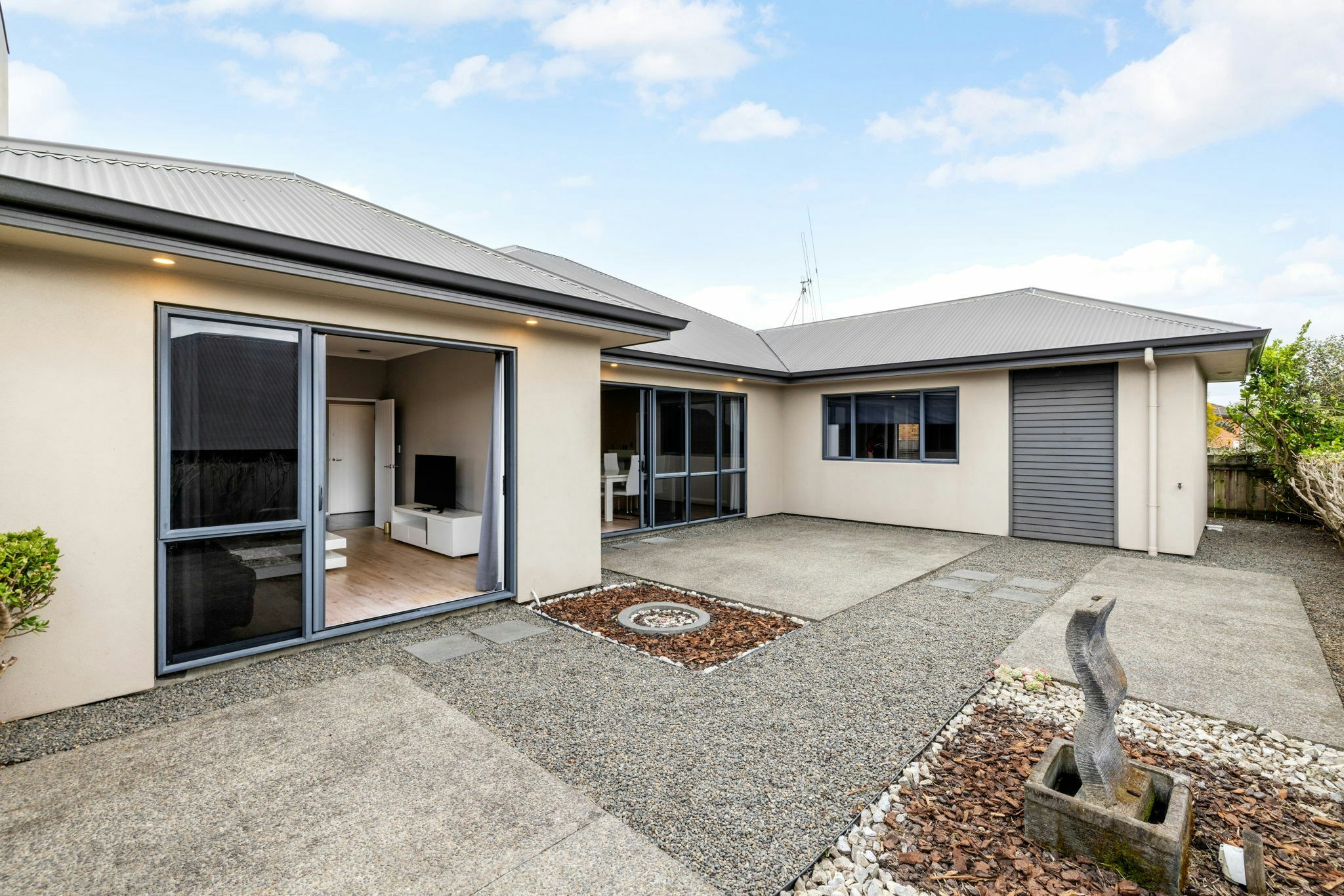 30 web or mls in House SR5 9514