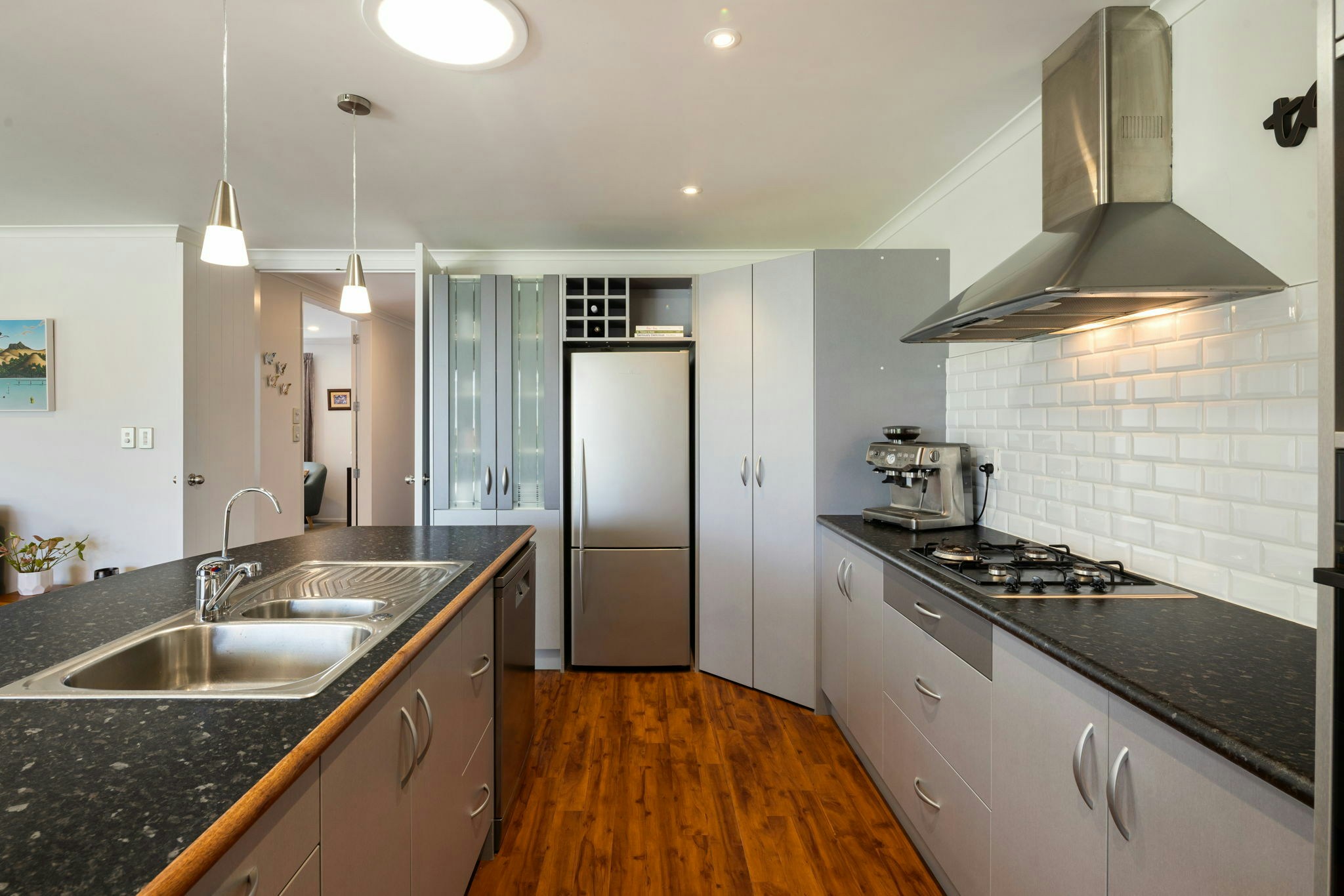 31 web or mls in House AR5 5244