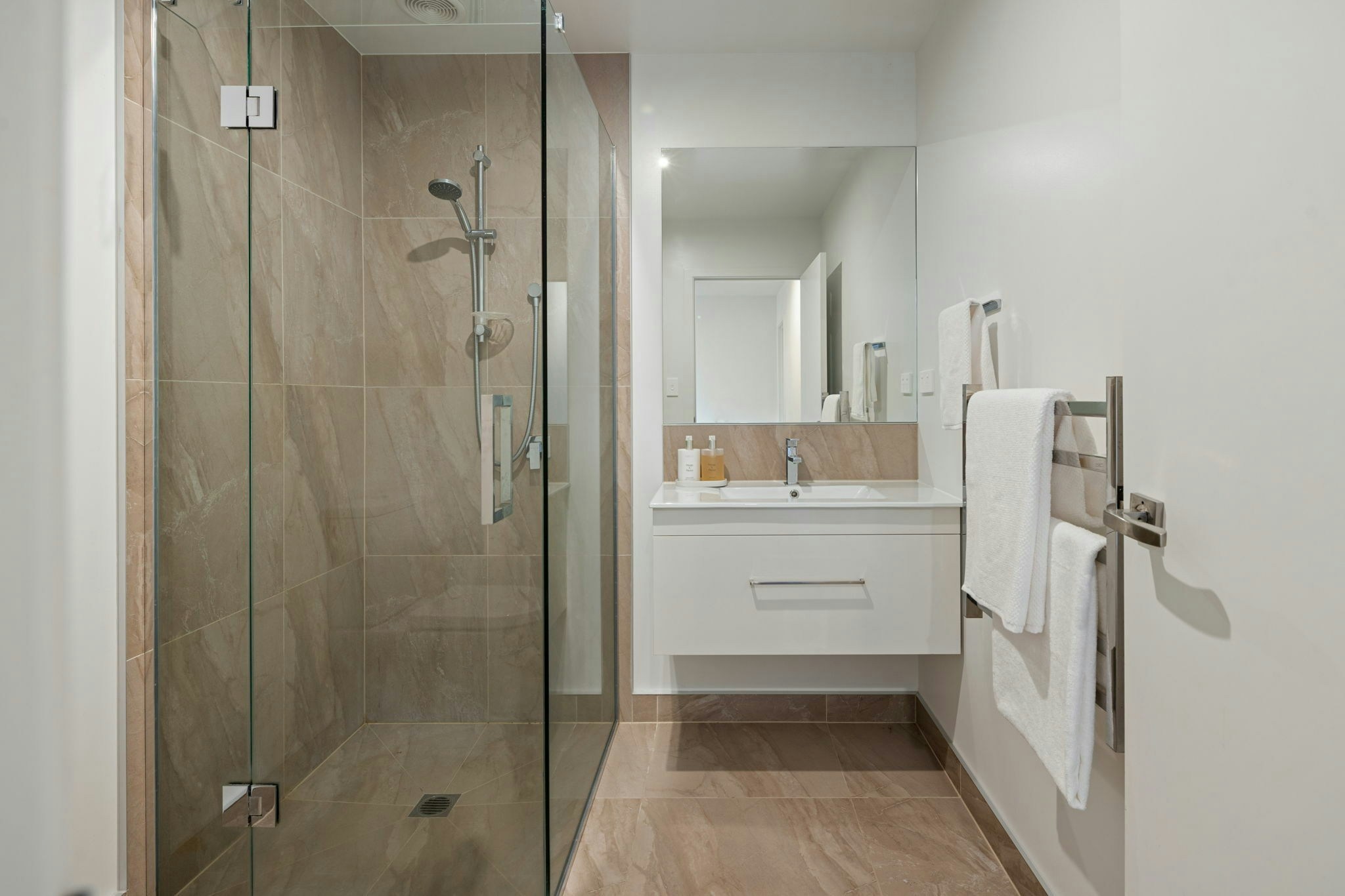 31 web or mls in House AR5 6431