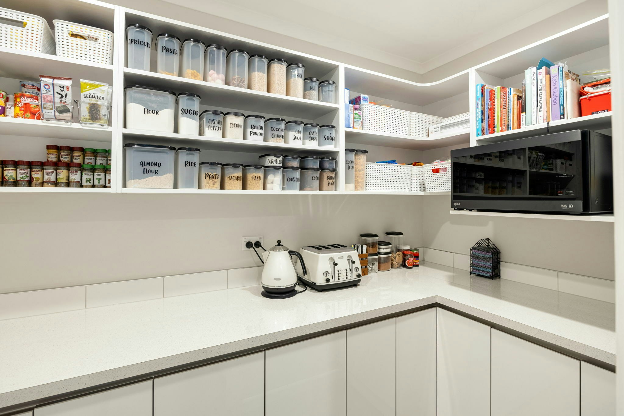 32 web or mls in House AR0 0032