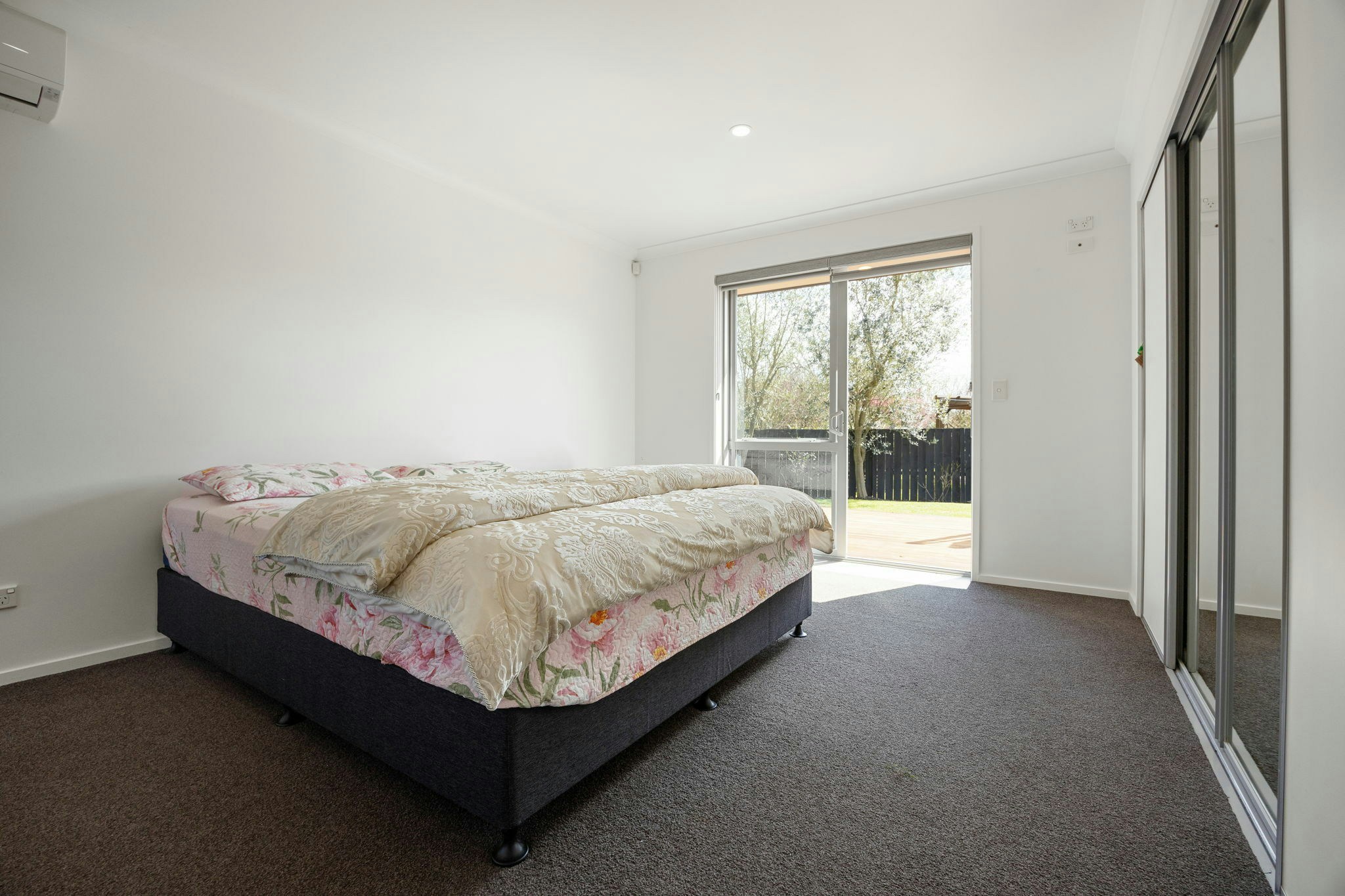 32 web or mls in House AR0 9175