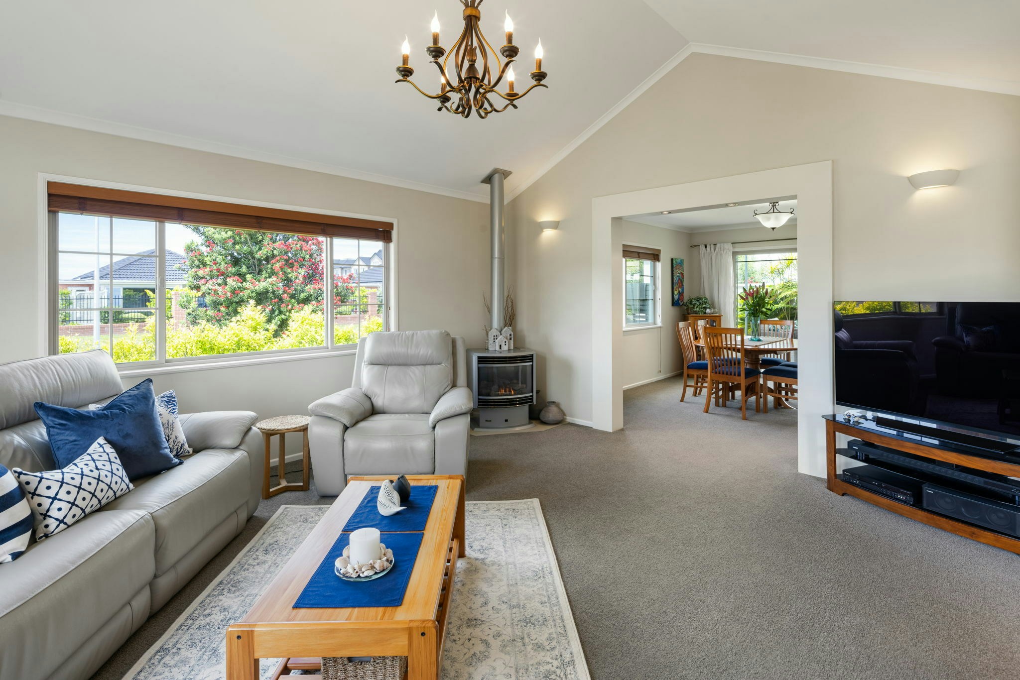 32 web or mls in House AR5 1180