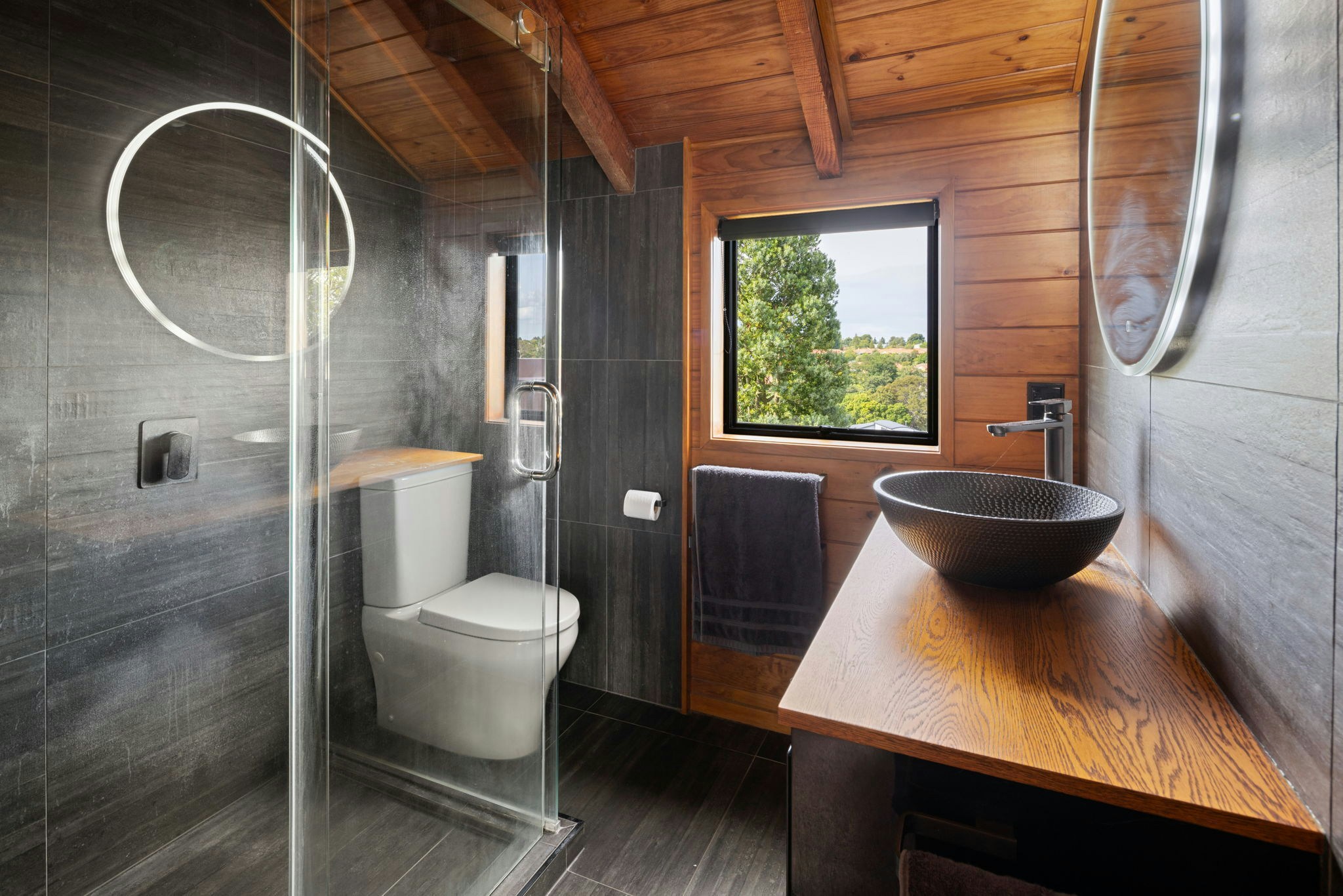 32 web or mls in House AR5 4859