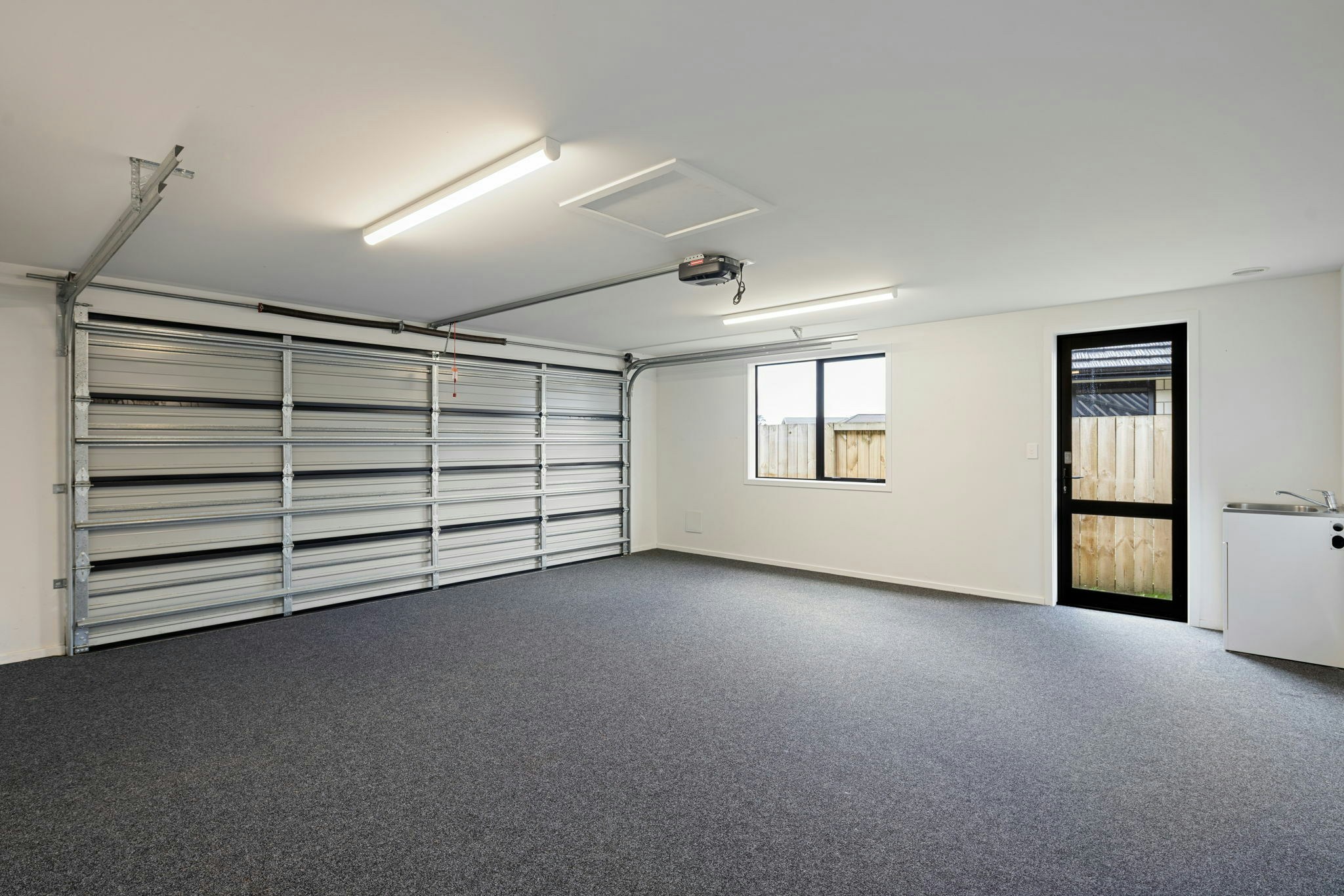 32 web or mls in House AR5 6436