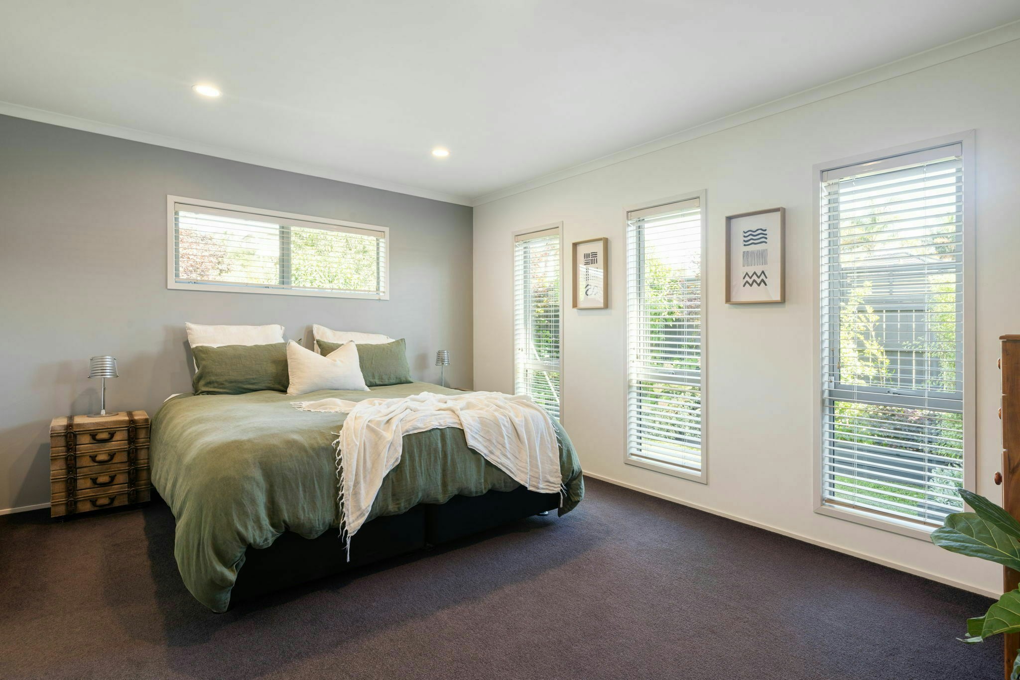 32 web or mls in House SR5 0575