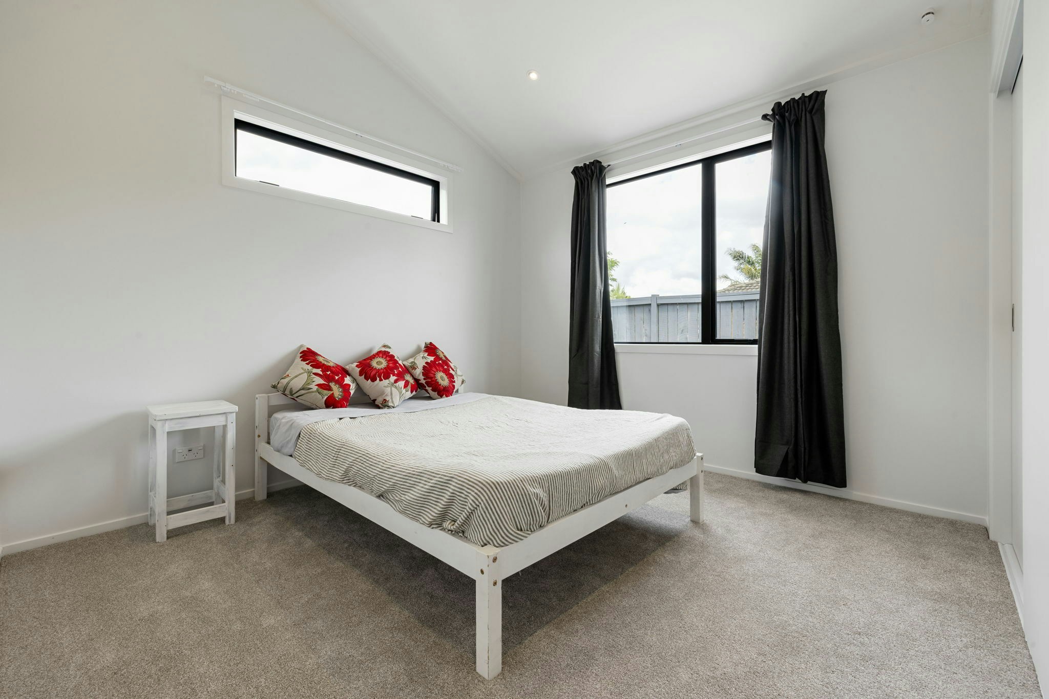 32 web or mls in House SR5 2259