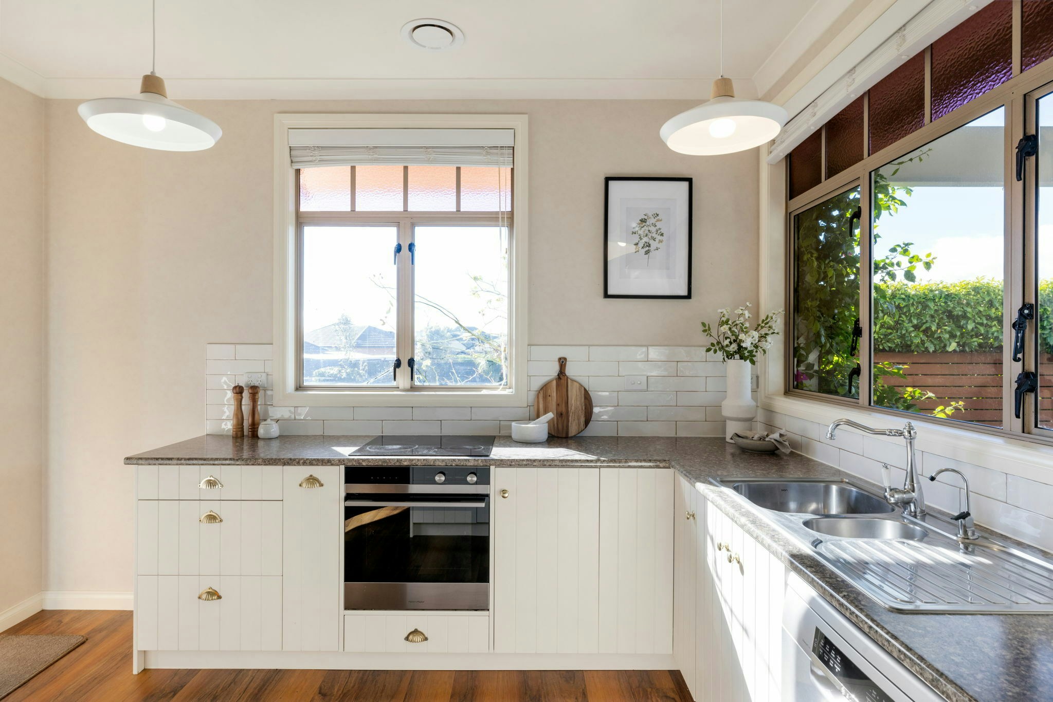 32 web or mls in House SR5 4619