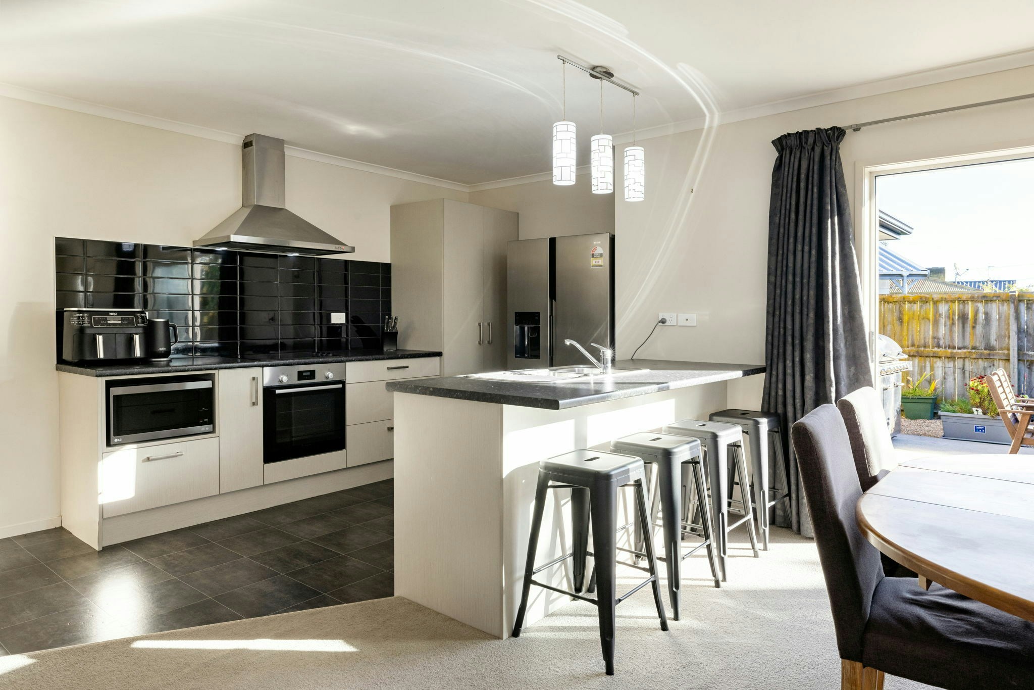 32 web or mls in House SR5 8524