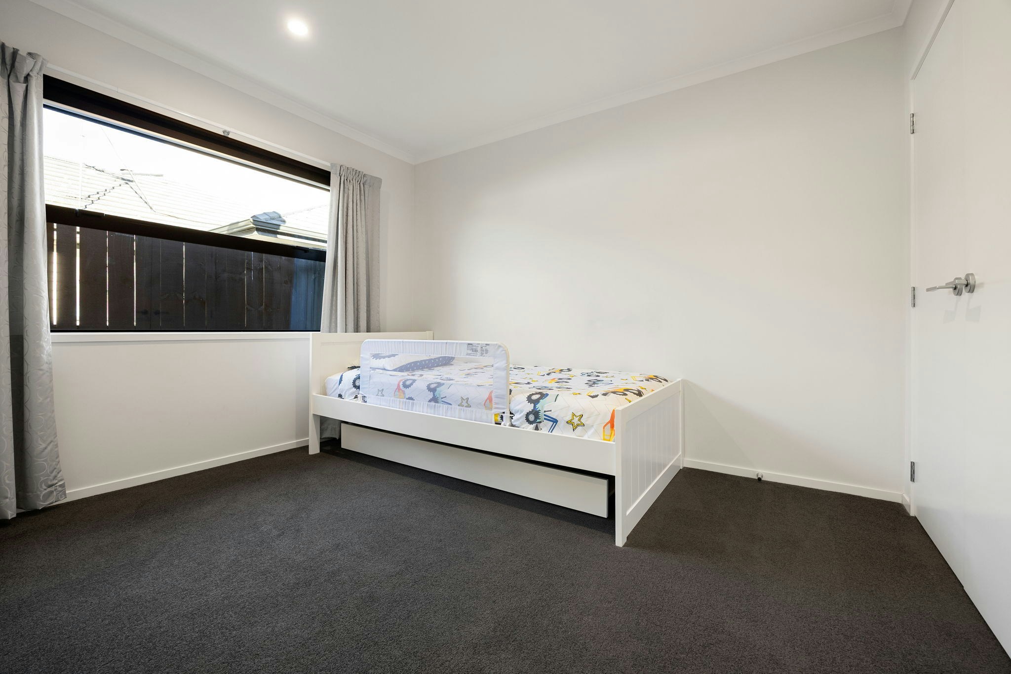 33 web or mls in House AR0 1665