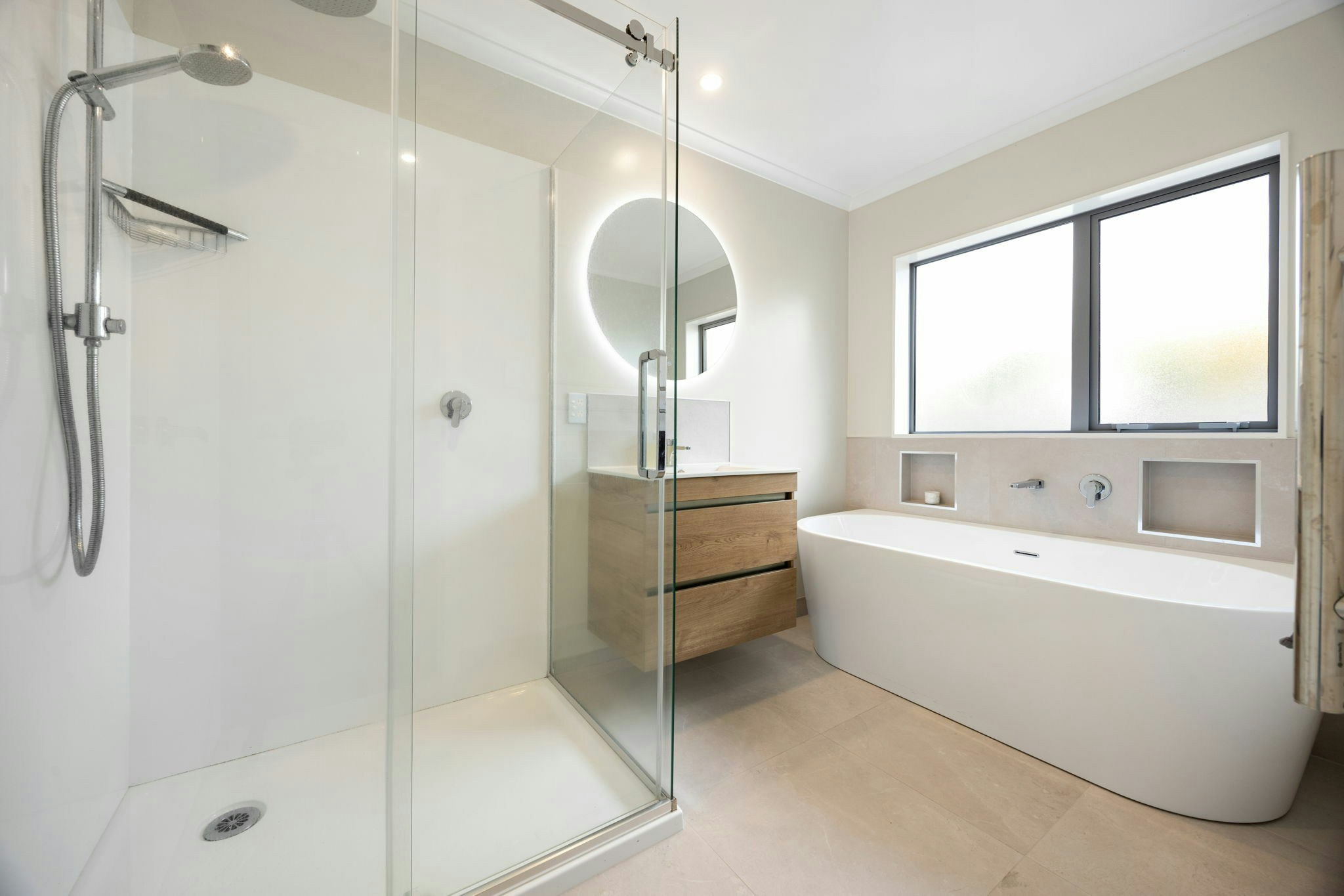 33 web or mls in House AR0 6124