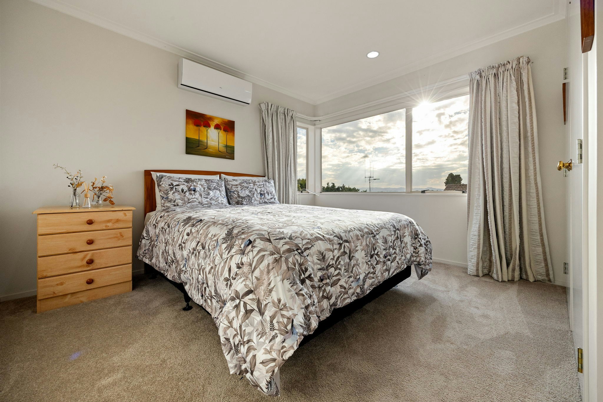 33 web or mls in House AR0 7499