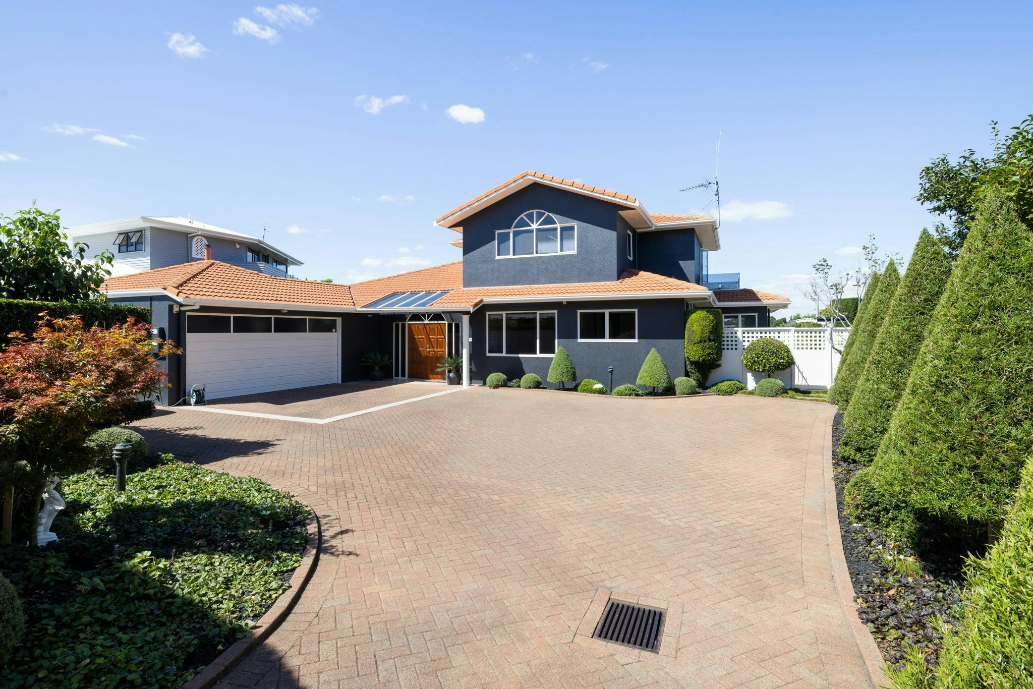 33 web or mls in House AR5 2331