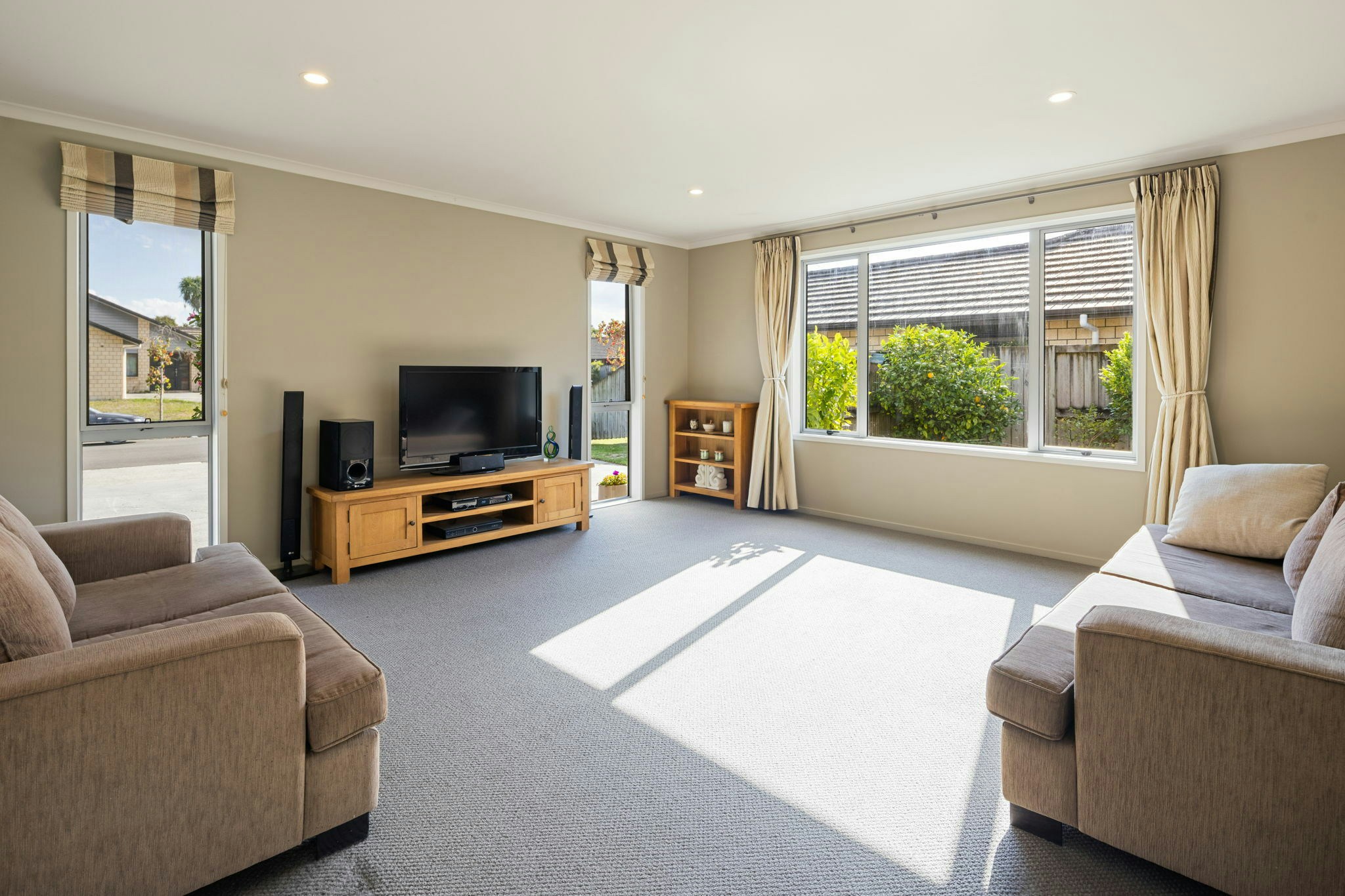 33 web or mls in House AR5 9383