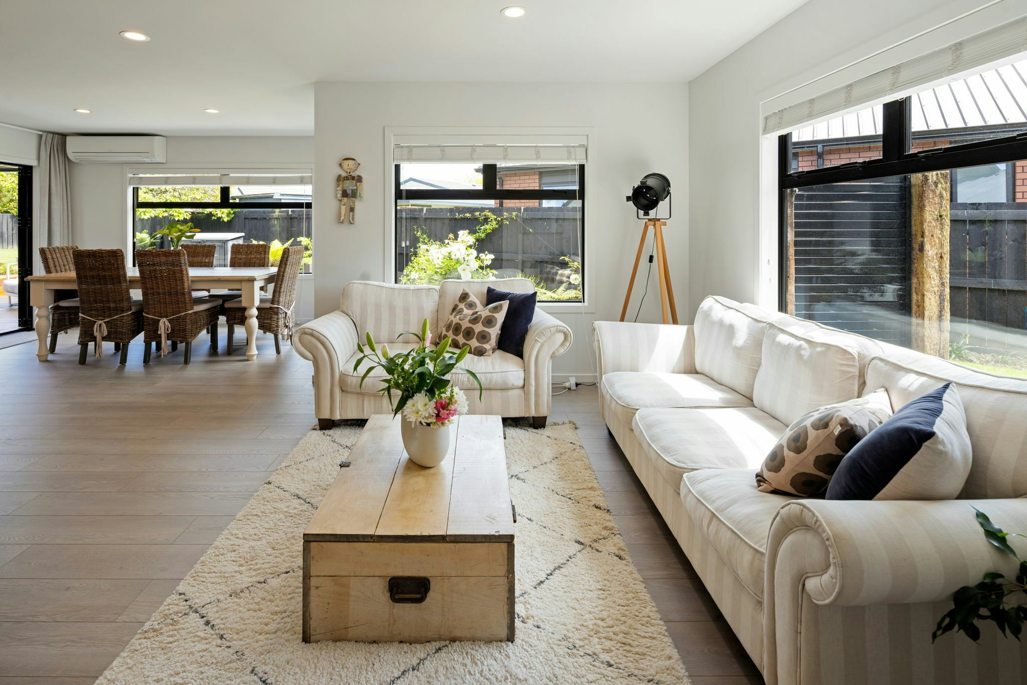 33 web or mls in House AR5 9447