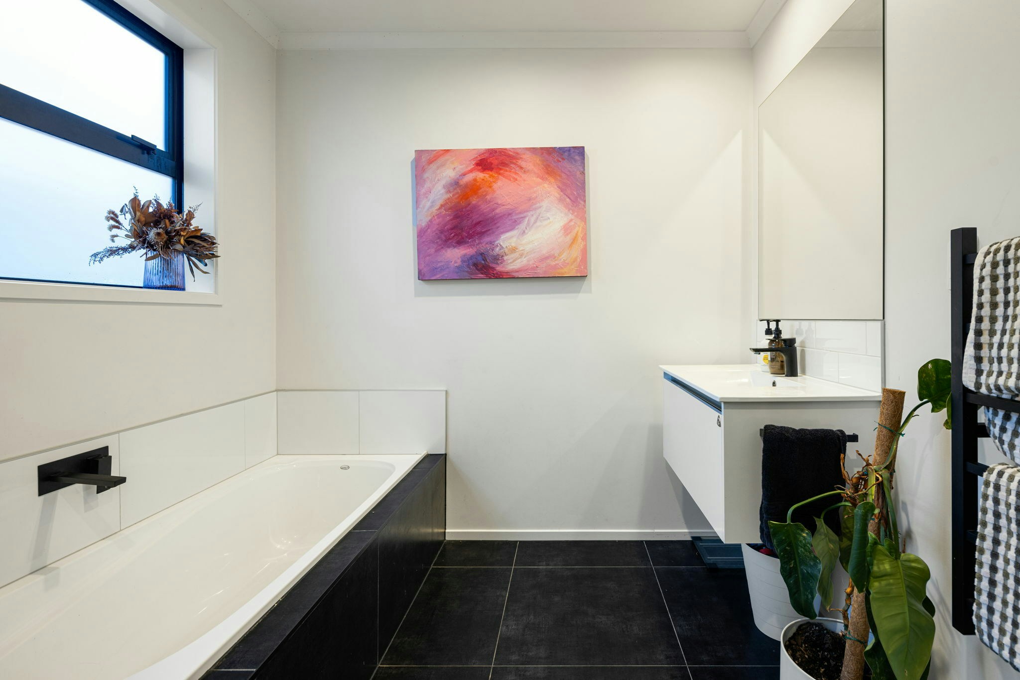 33 web or mls in House AR5 9840