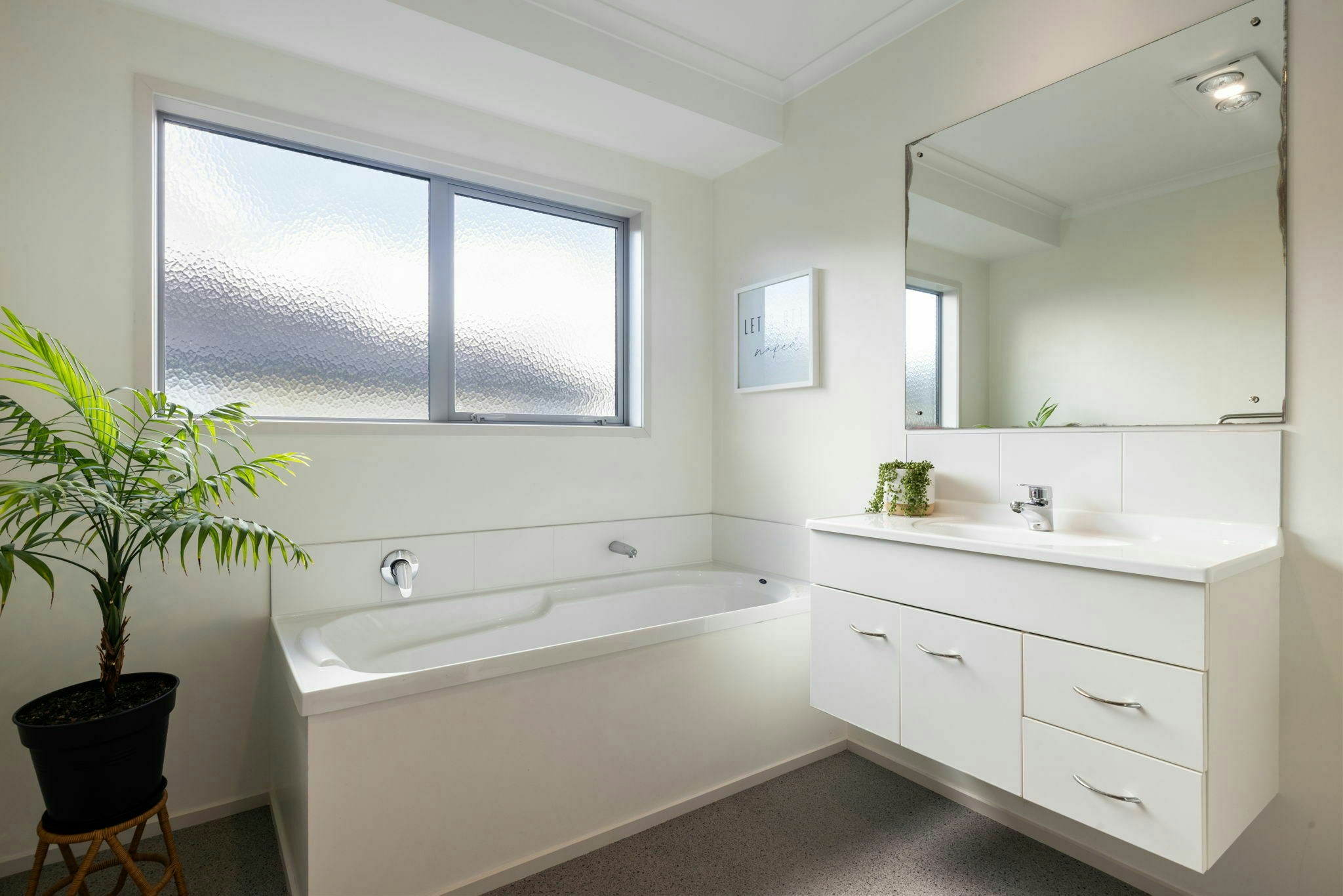 33 web or mls in House SR5 0570