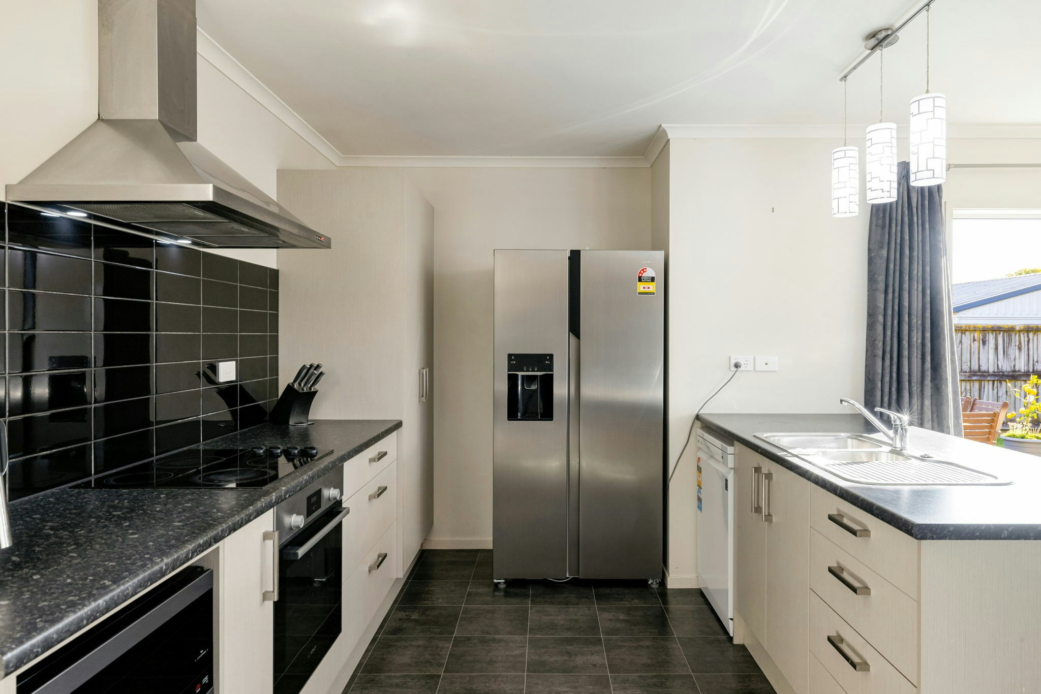 33 web or mls in House SR5 8534