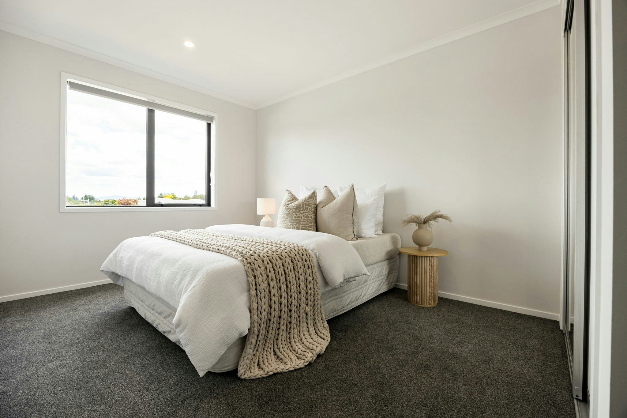 34 web or mls in House AR0 2406