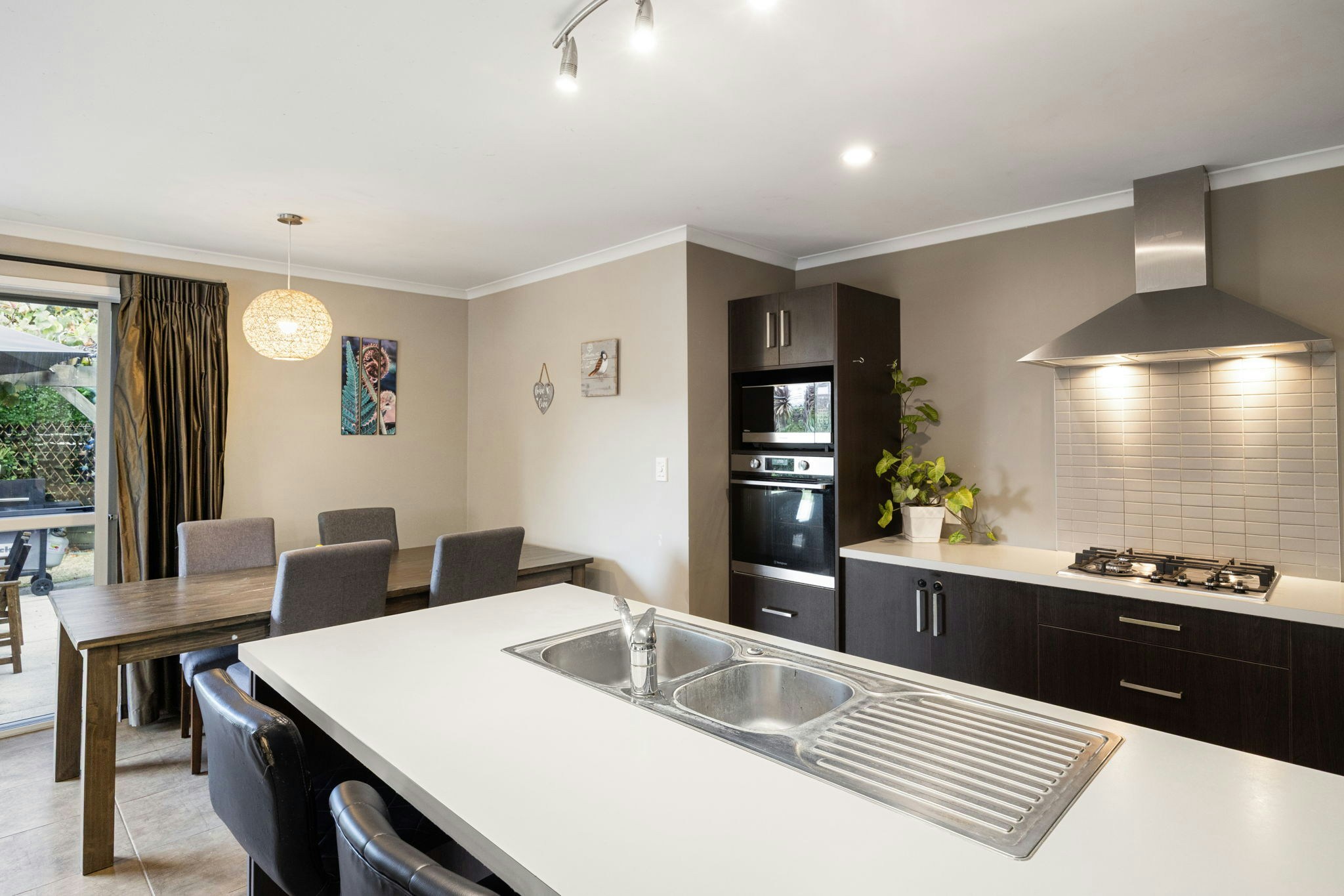 34 web or mls in House AR0 3276