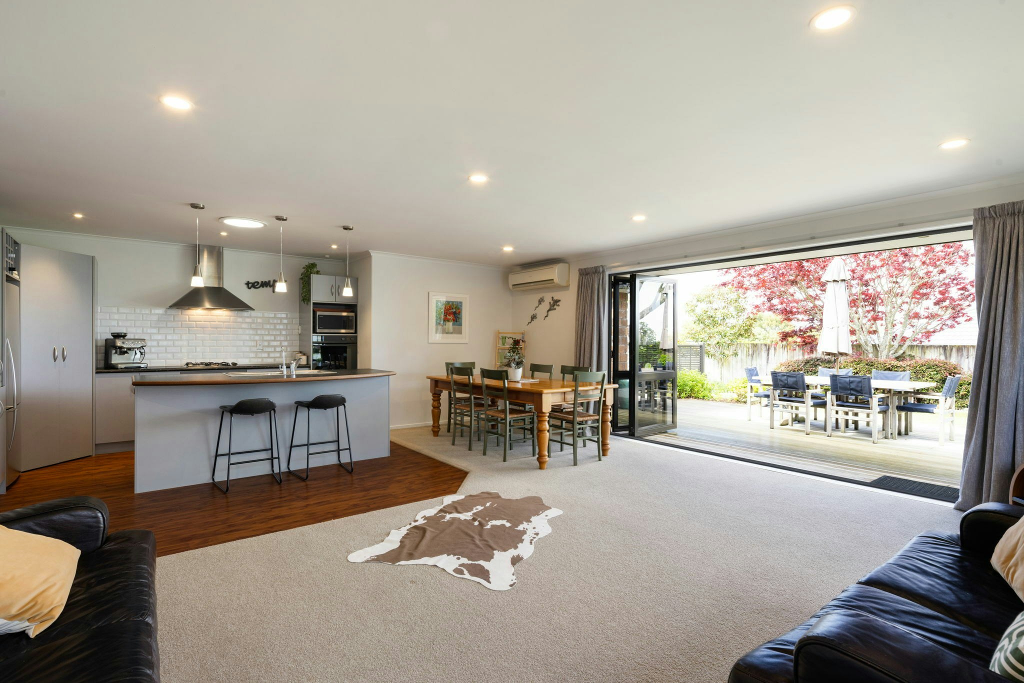 34 web or mls in House AR5 5268